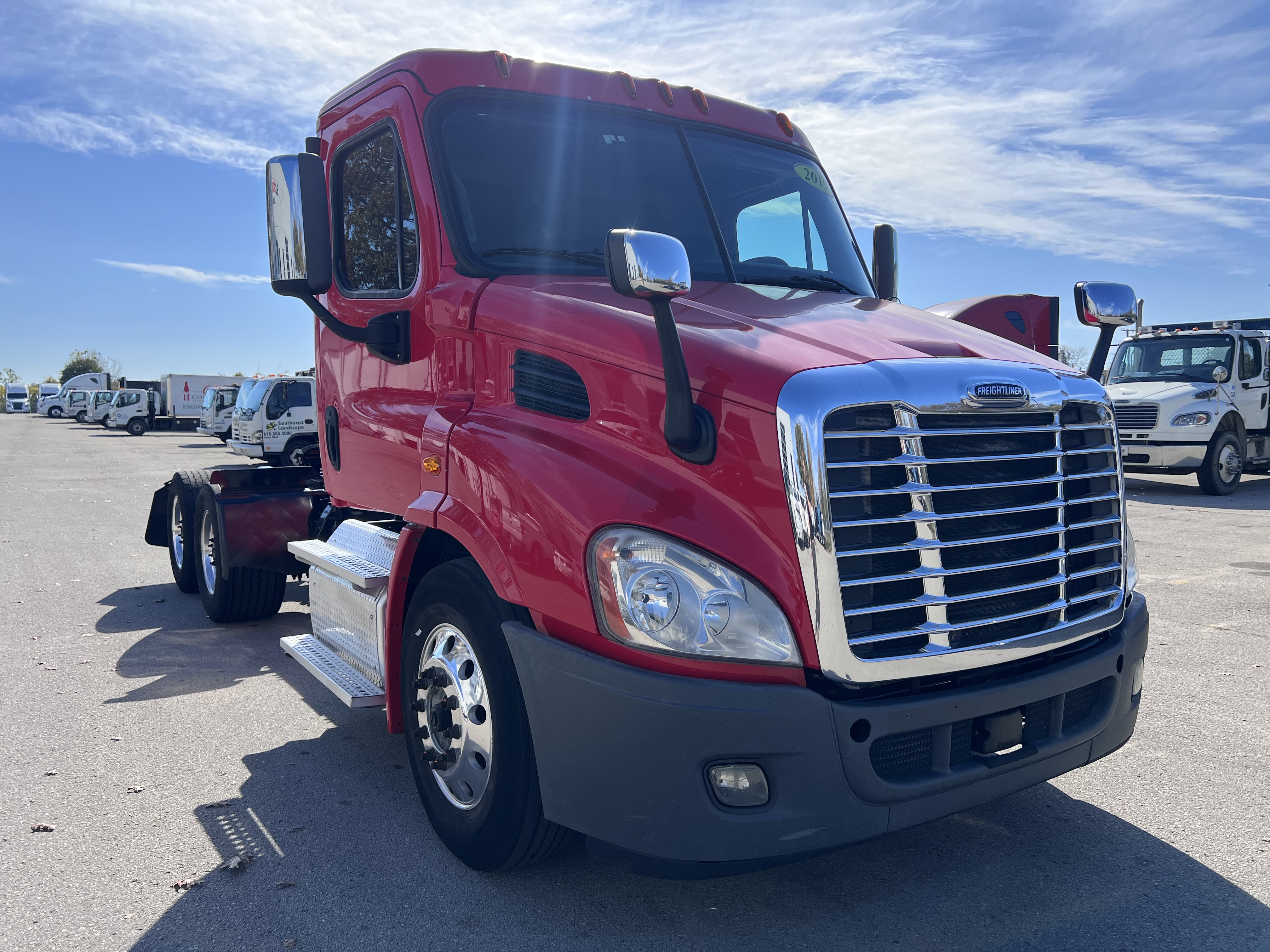 2019 FREIGHTLINER CASCADIA 113DC - image 9