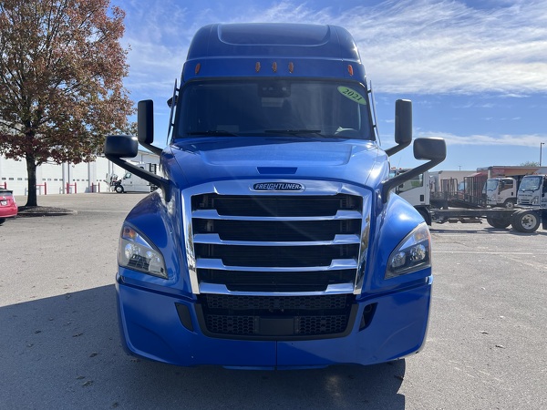 FREIGHTLINER CASCADIA 126SLP 2021