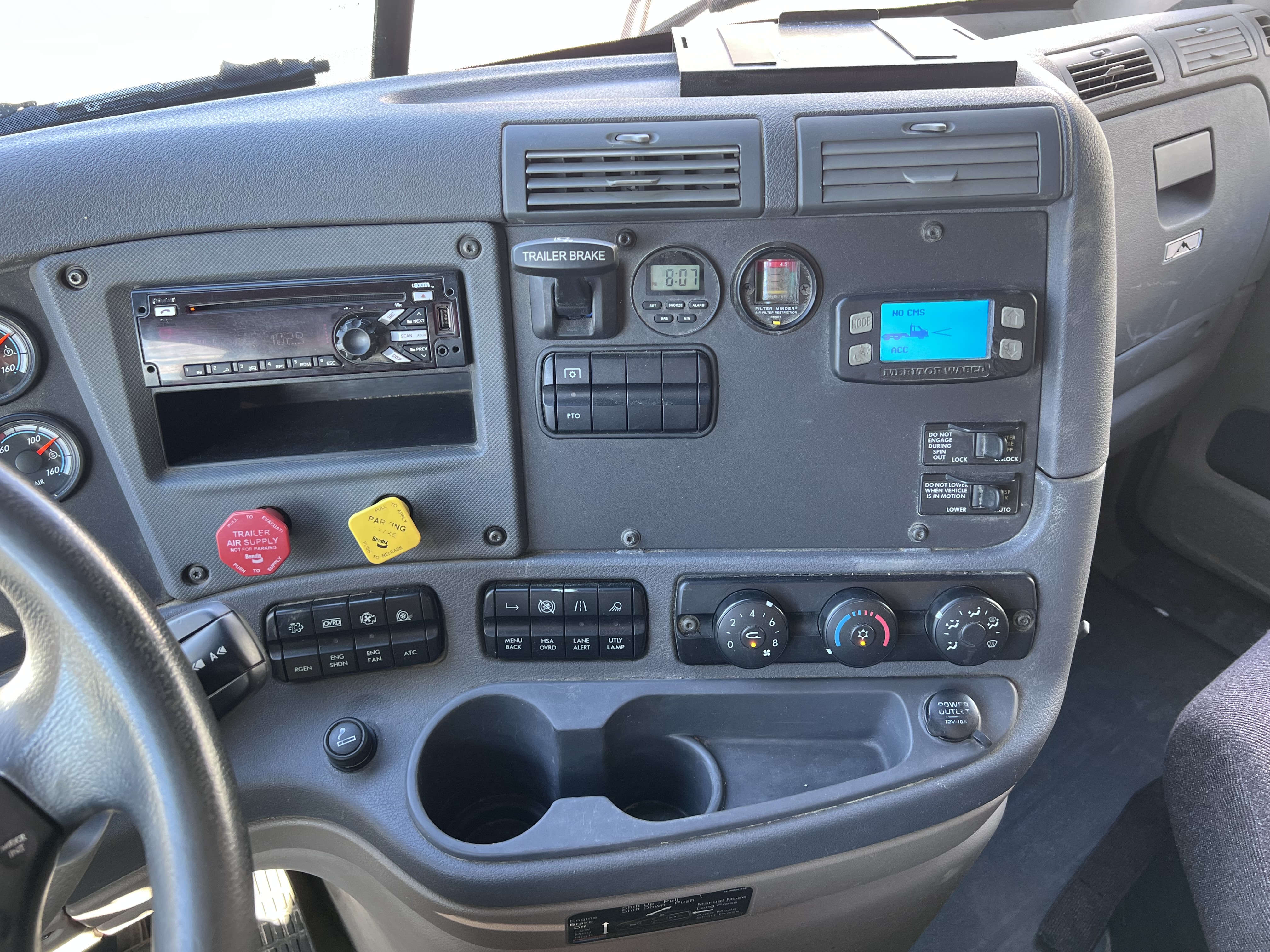 2019 FREIGHTLINER CASCADIA 113DC - image 19
