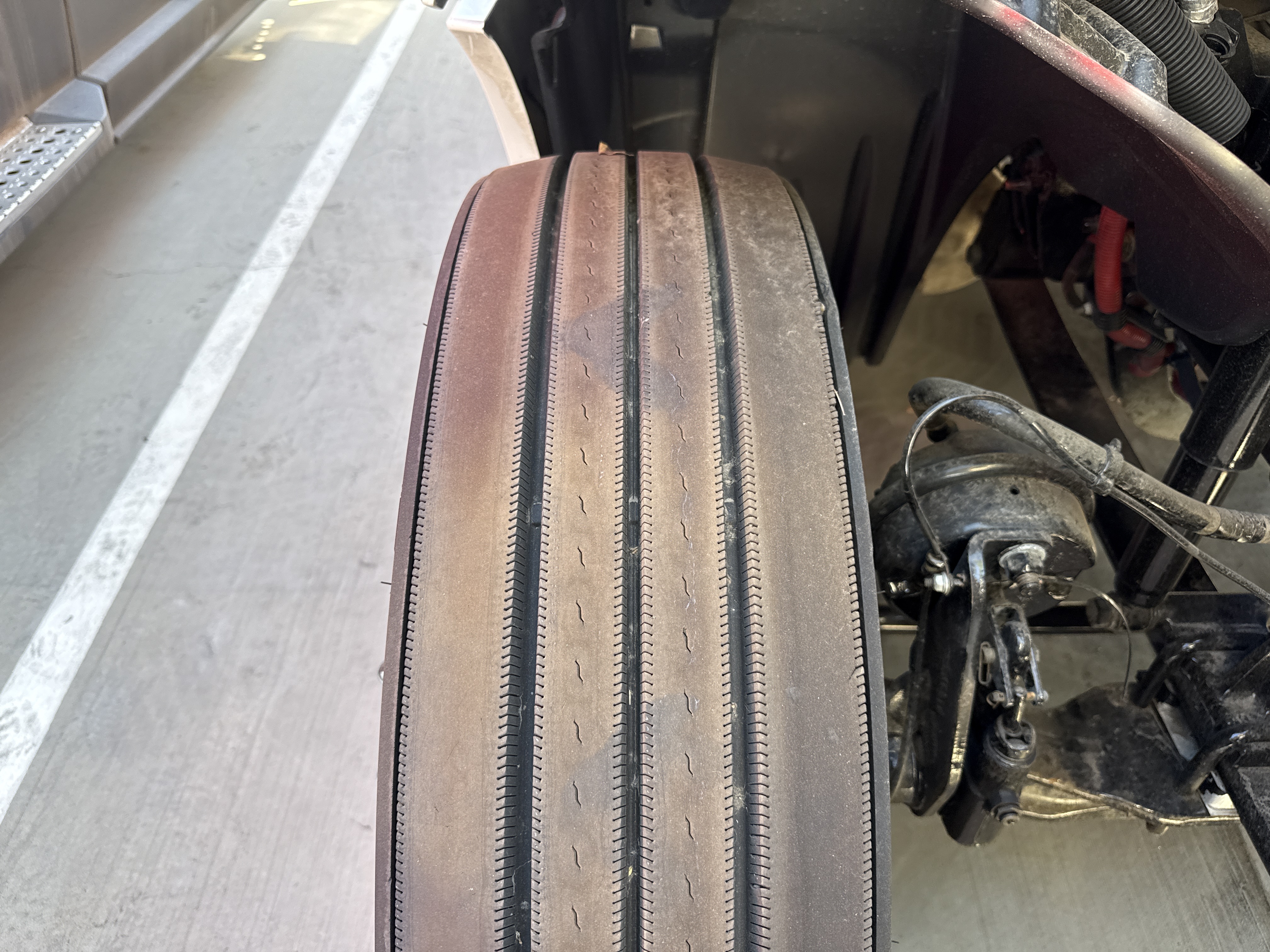 2021 FREIGHTLINER CASCADIA 126SLP - image 12