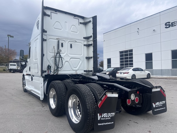 FREIGHTLINER CASCADIA 126SLP 2020