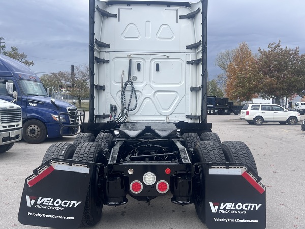 FREIGHTLINER CASCADIA 126SLP 2020