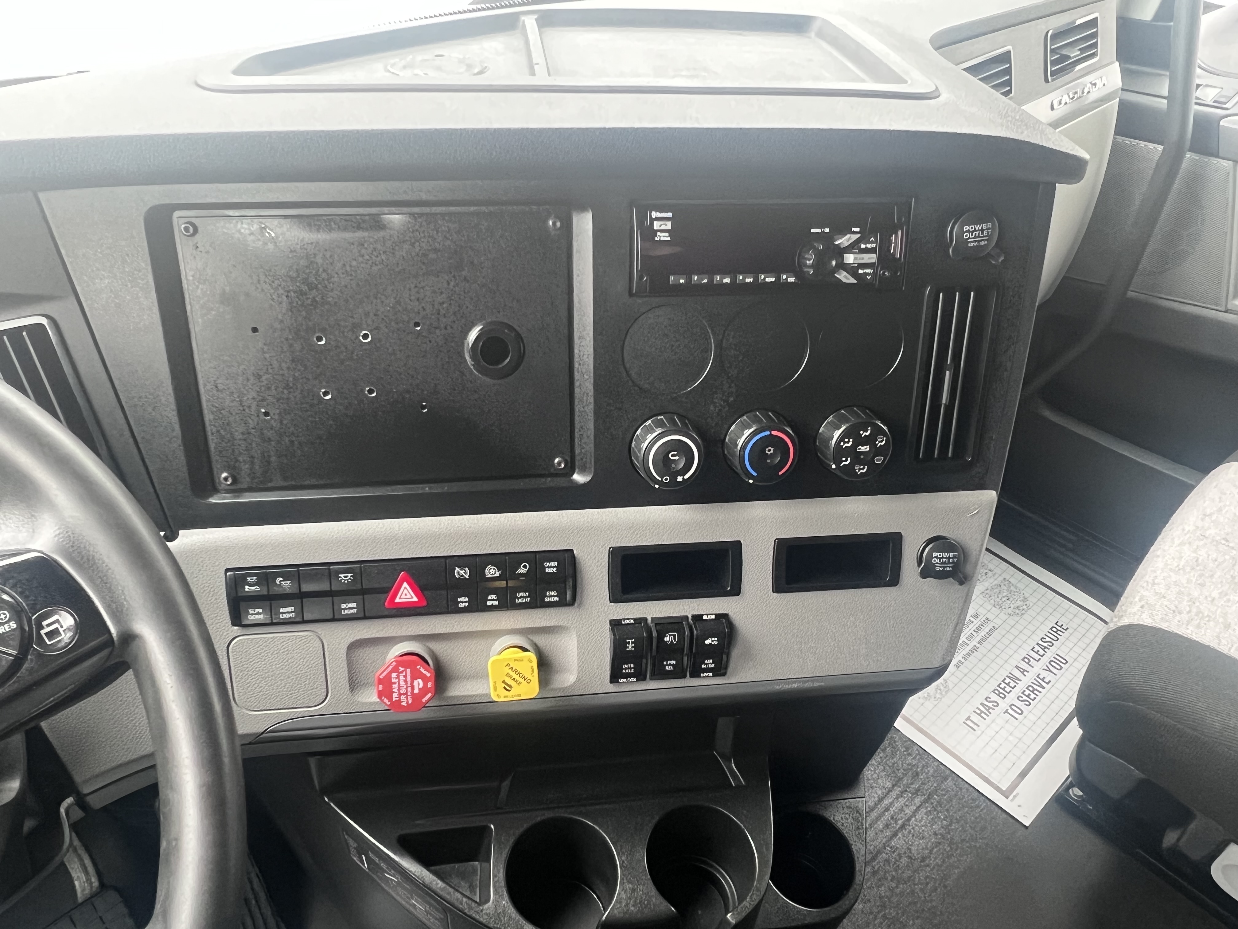 2020 FREIGHTLINER CASCADIA 126SLP - image 19