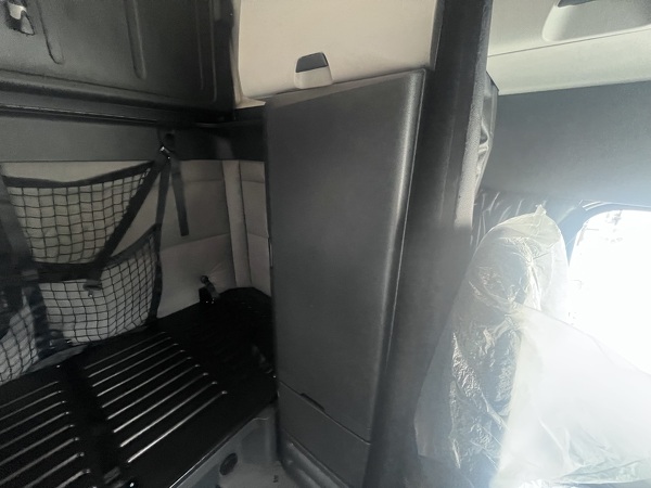 FREIGHTLINER CASCADIA 126SLP 2020