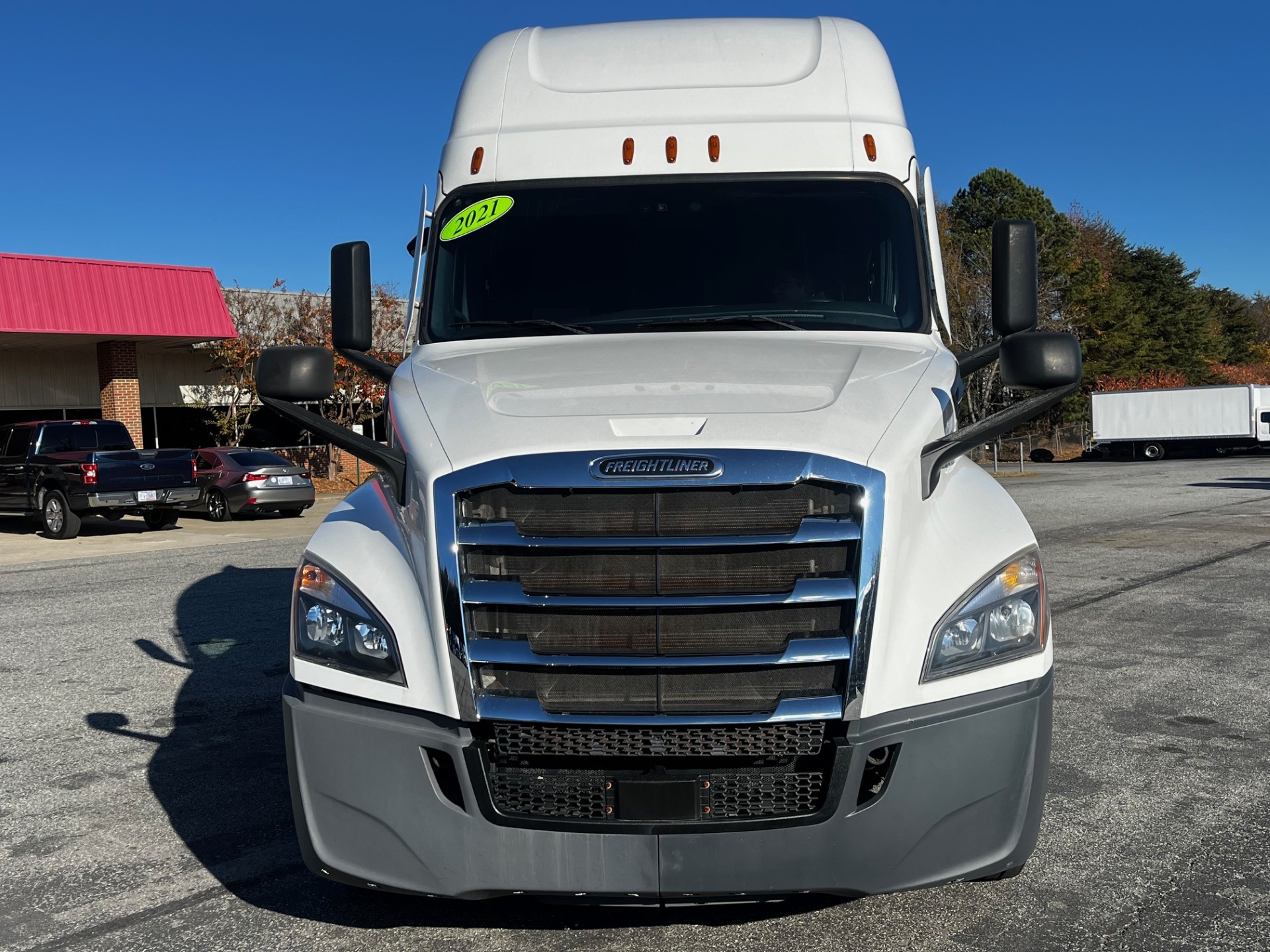 2021 FREIGHTLINER CASCADIA 126SLP - image 2