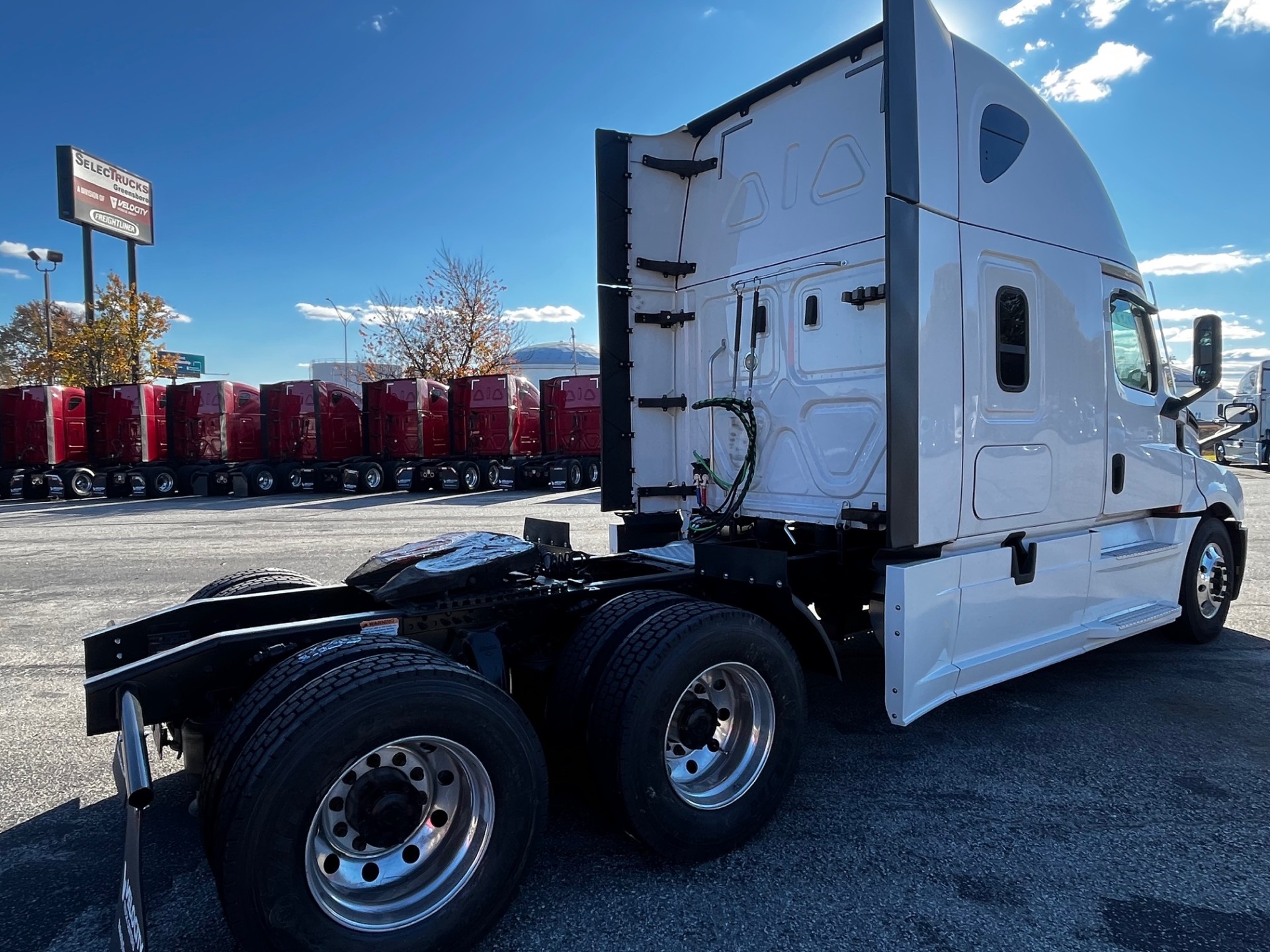 2021 FREIGHTLINER CASCADIA 126SLP - image 5