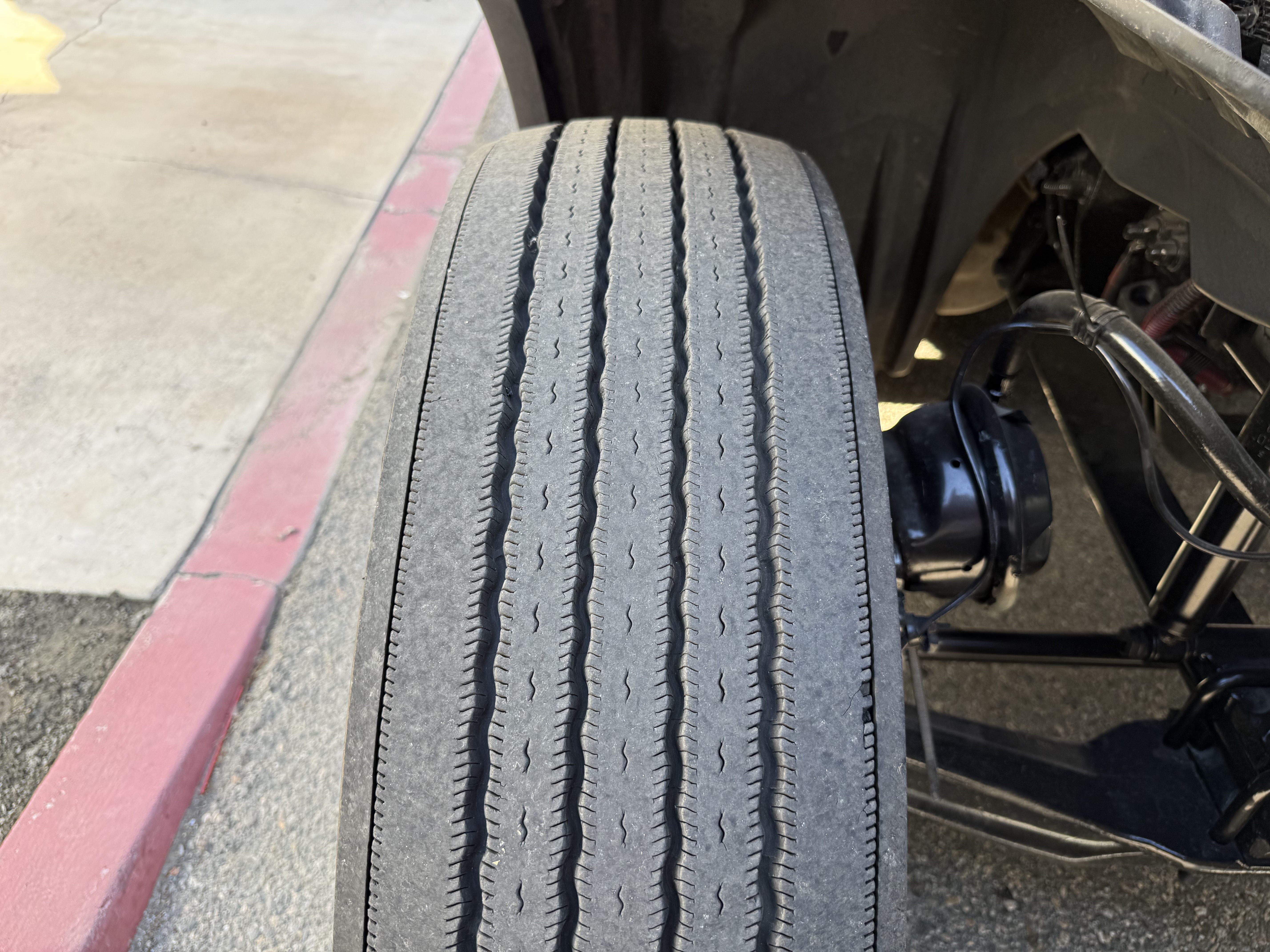 2021 FREIGHTLINER CASCADIA 126SLP - image 13