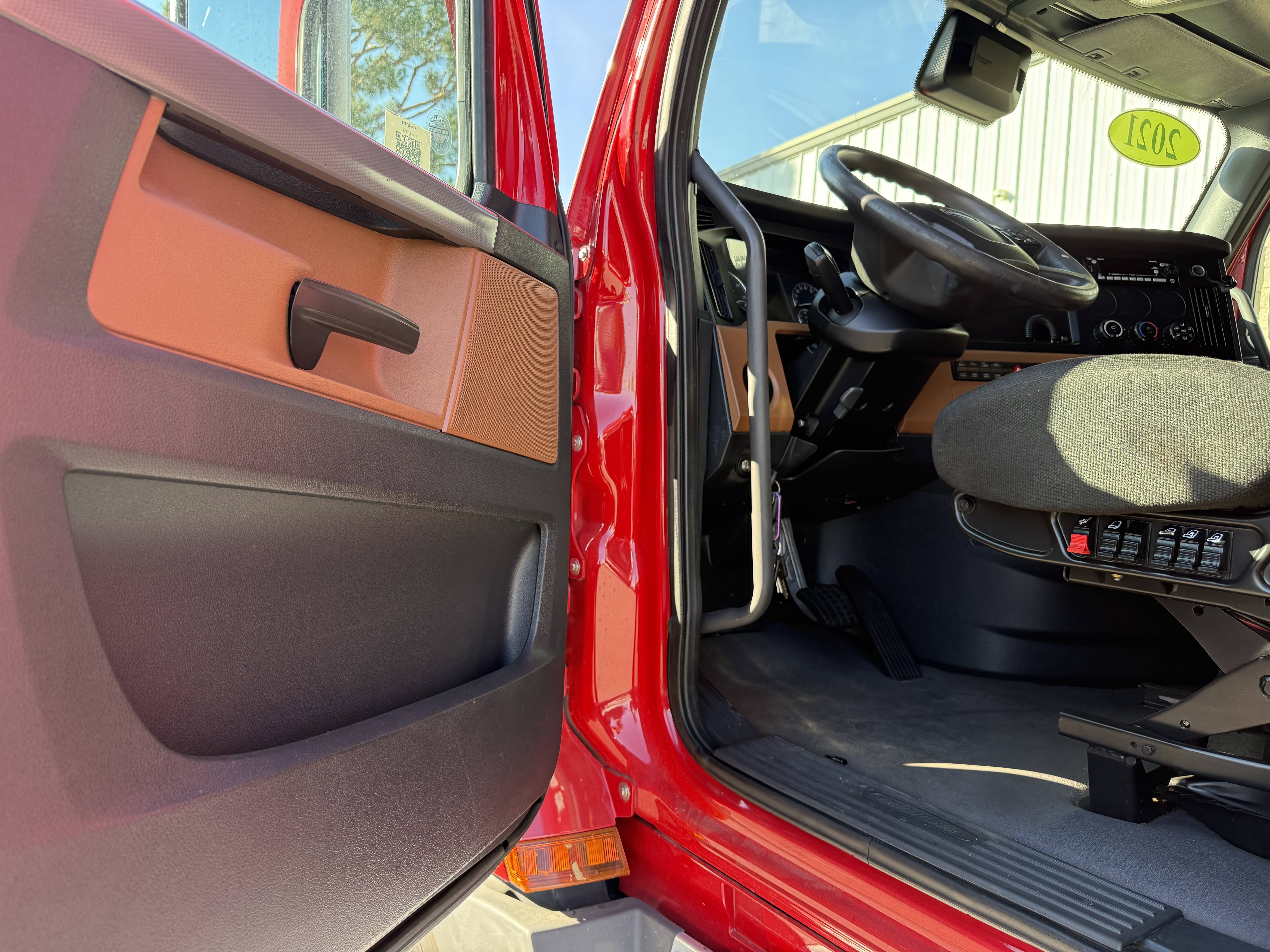 2021 FREIGHTLINER CASCADIA 126SLP - image 18