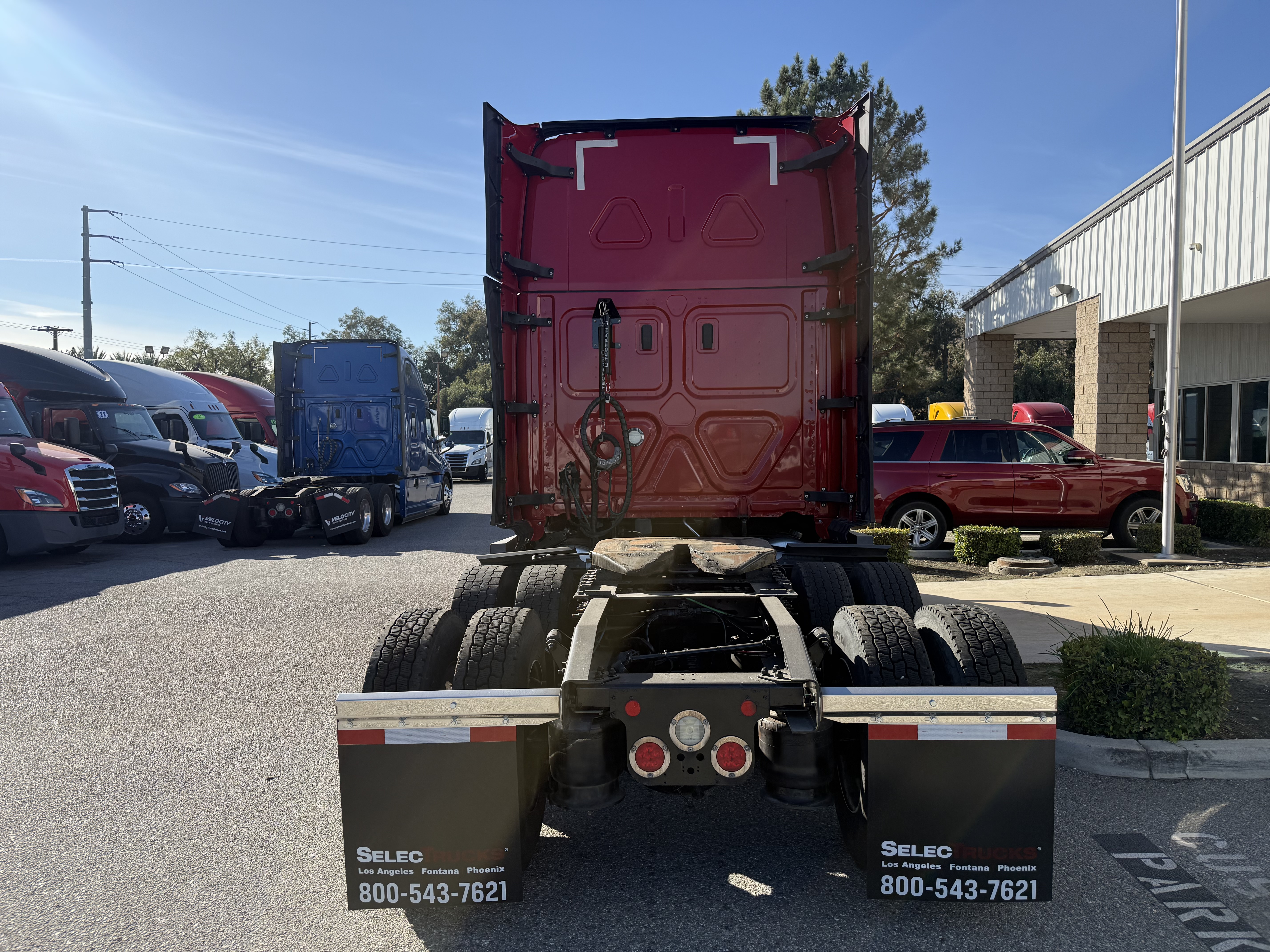 2020 FREIGHTLINER CASCADIA 126SLP - image 5