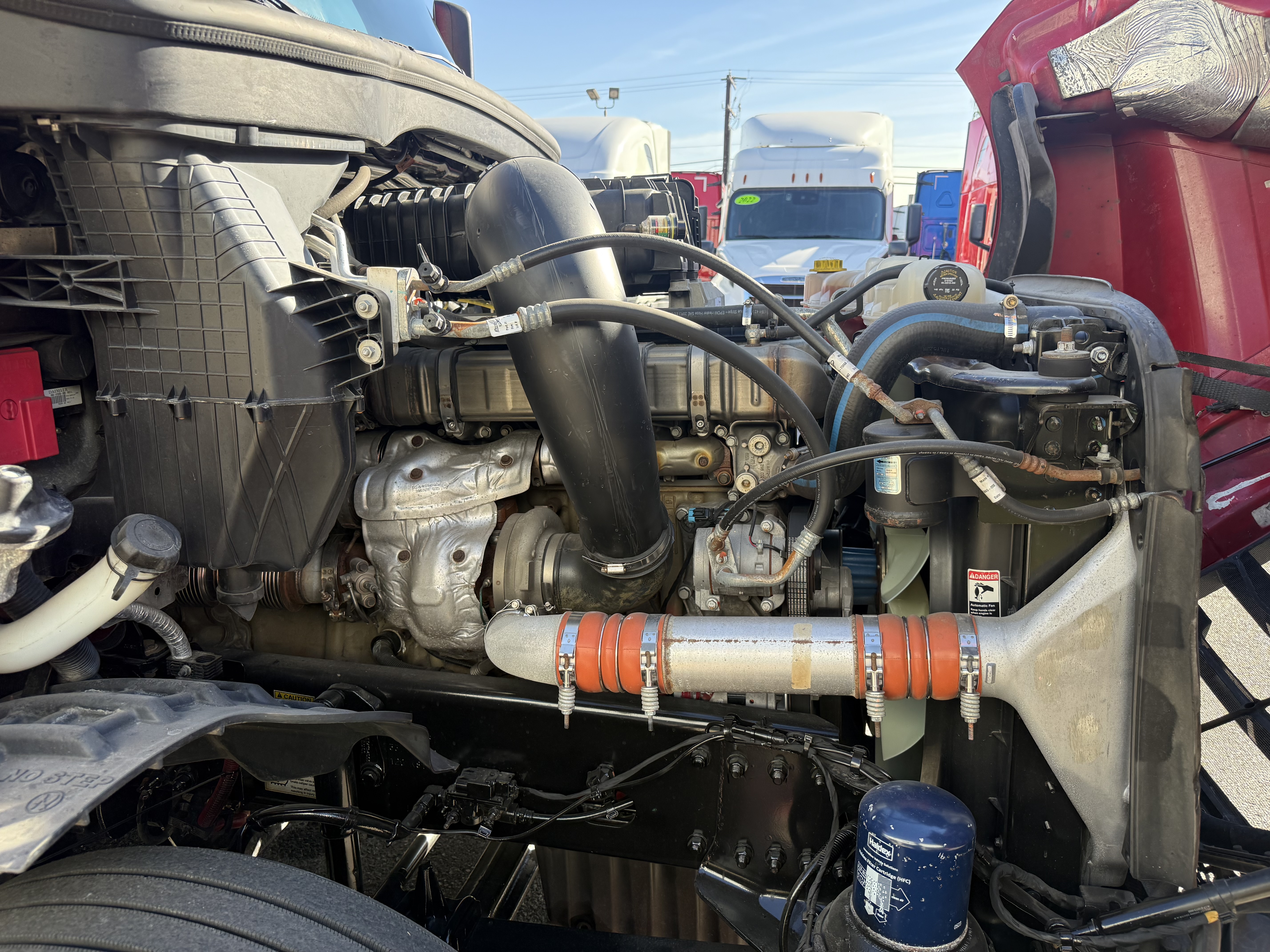 2020 FREIGHTLINER CASCADIA 126SLP - image 9