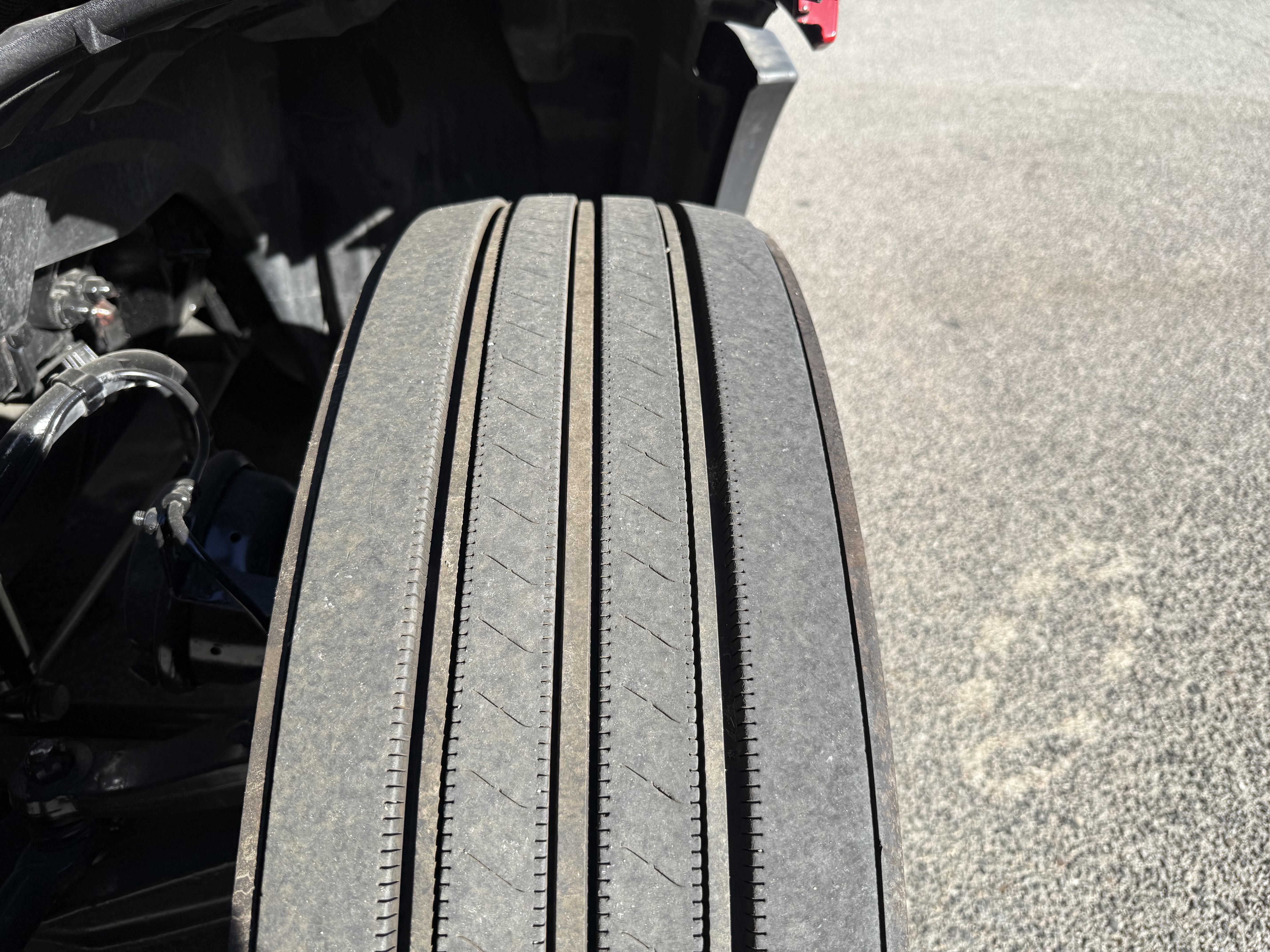 2020 FREIGHTLINER CASCADIA 126SLP - image 13