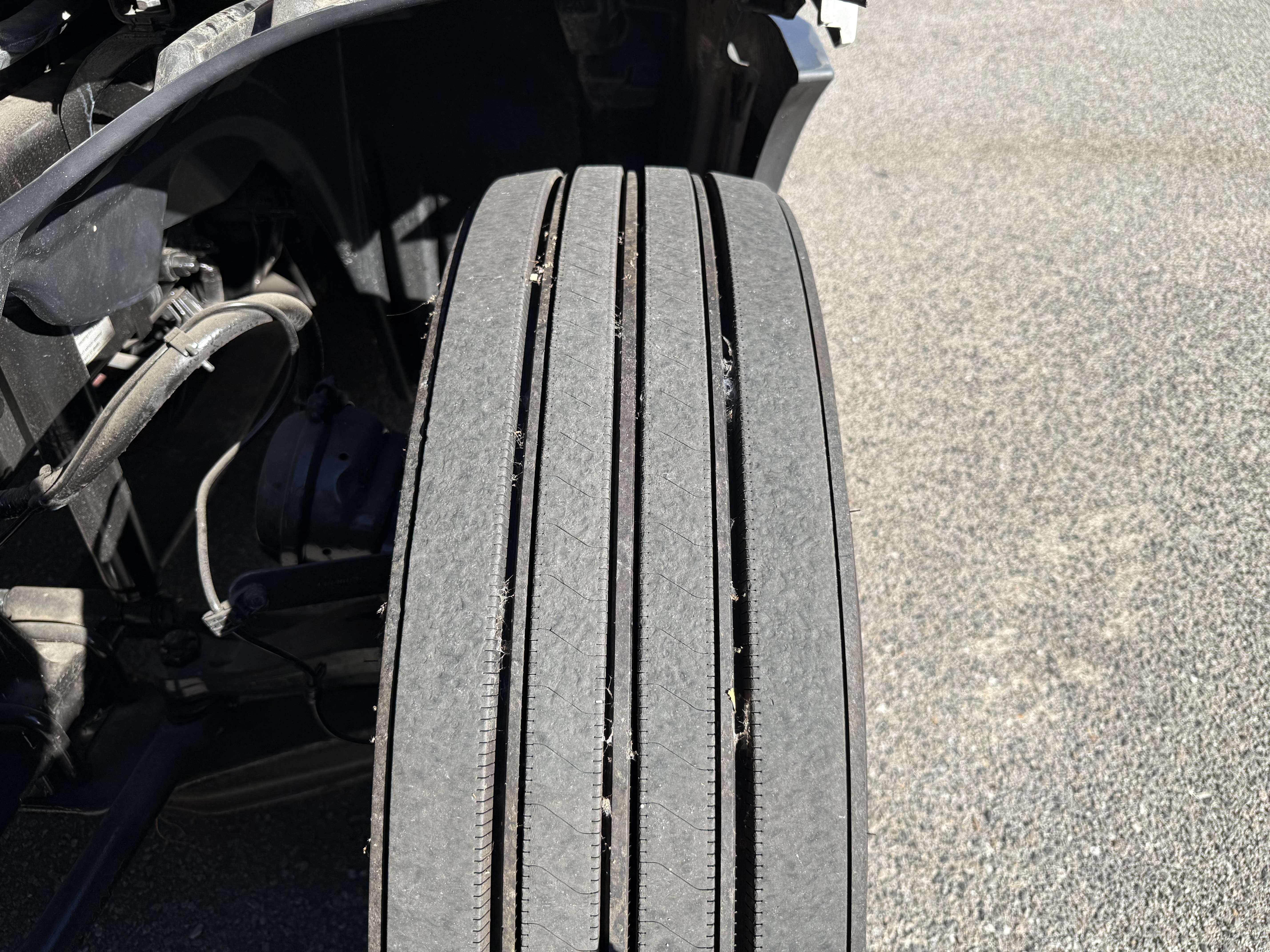 2023 FREIGHTLINER CASCADIA 126SLP - image 12