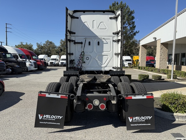 FREIGHTLINER CASCADIA 126SLP 2023