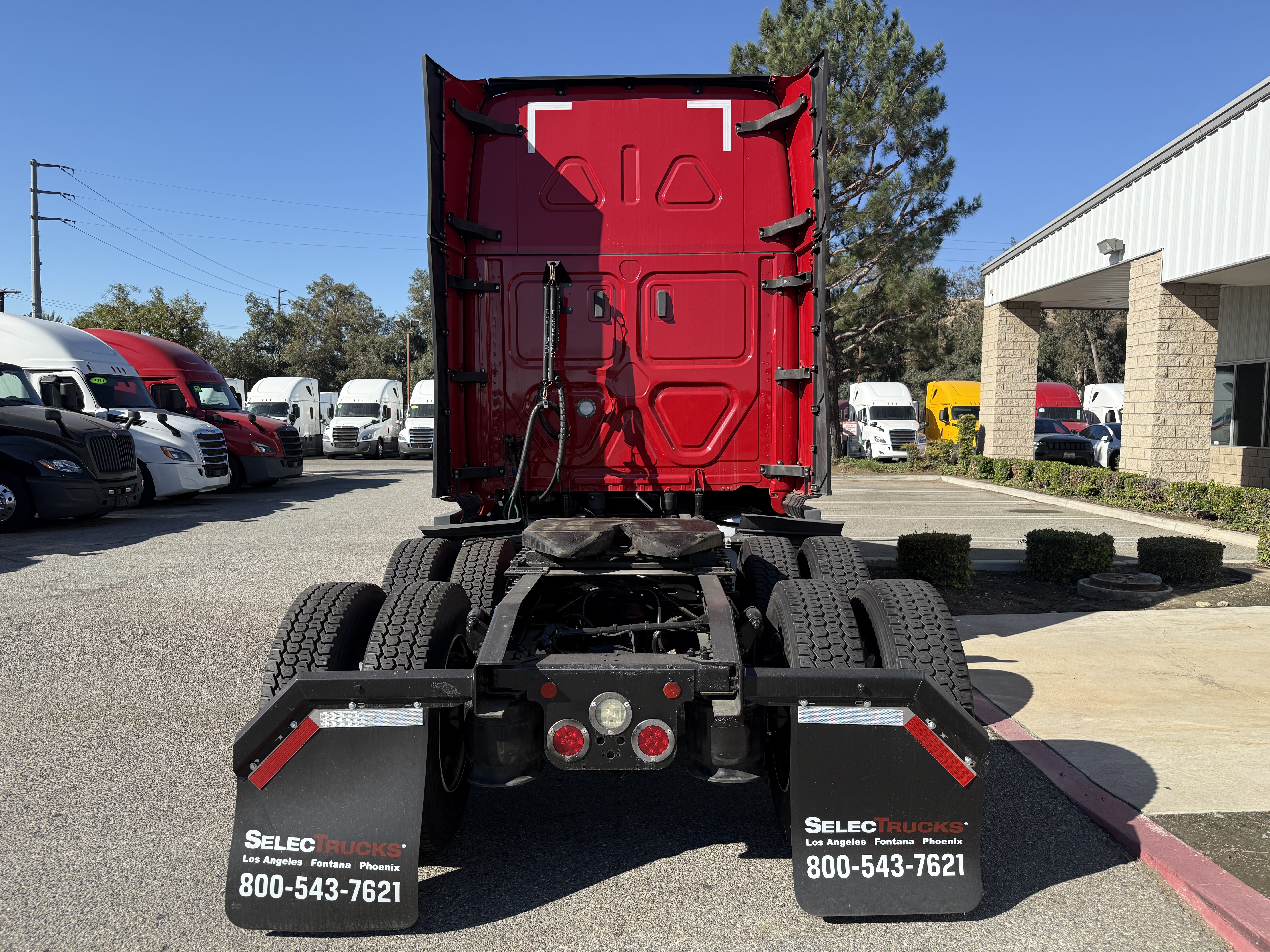 2020 FREIGHTLINER CASCADIA 126SLP - image 5