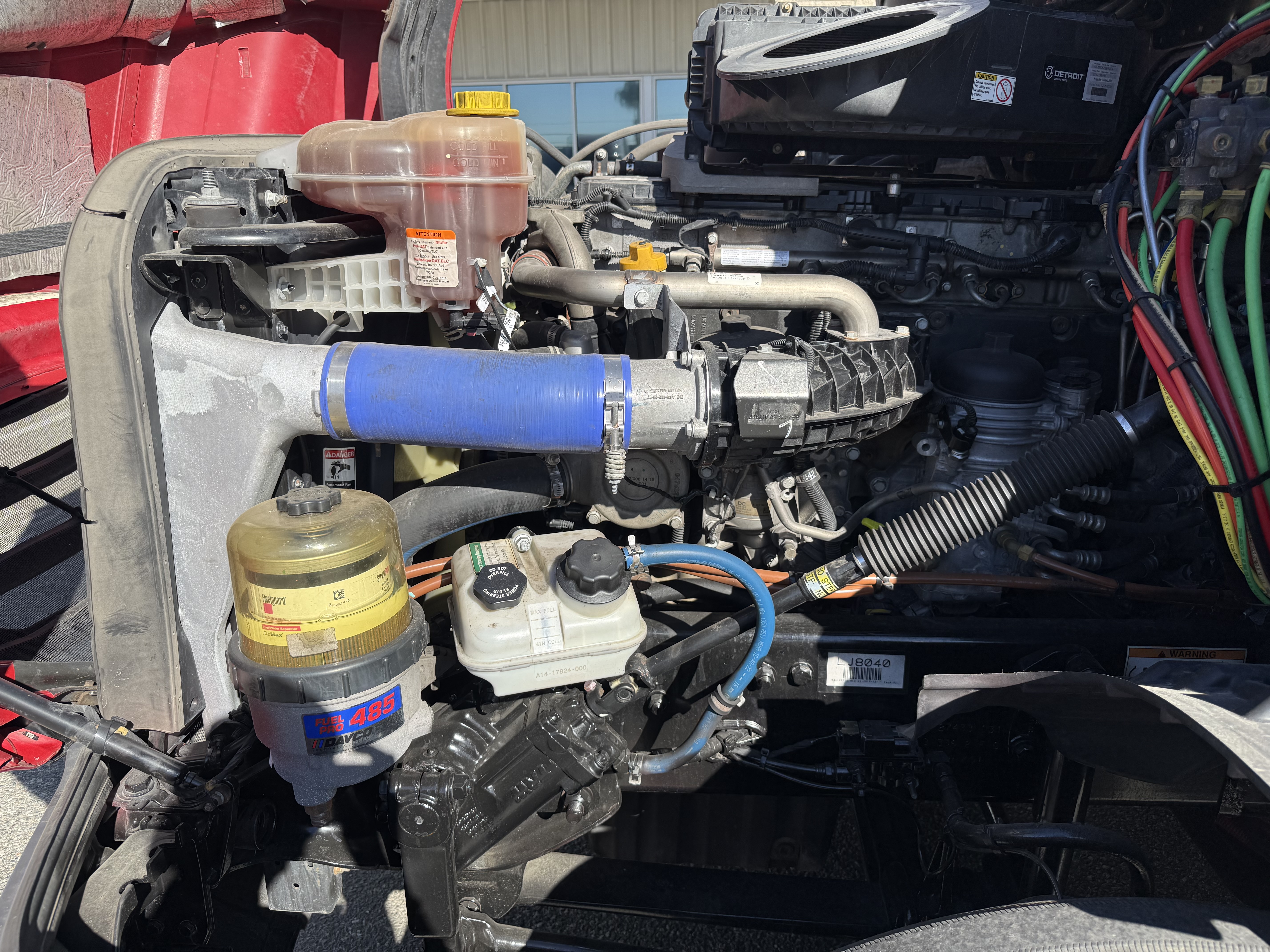 2020 FREIGHTLINER CASCADIA 126SLP - image 10