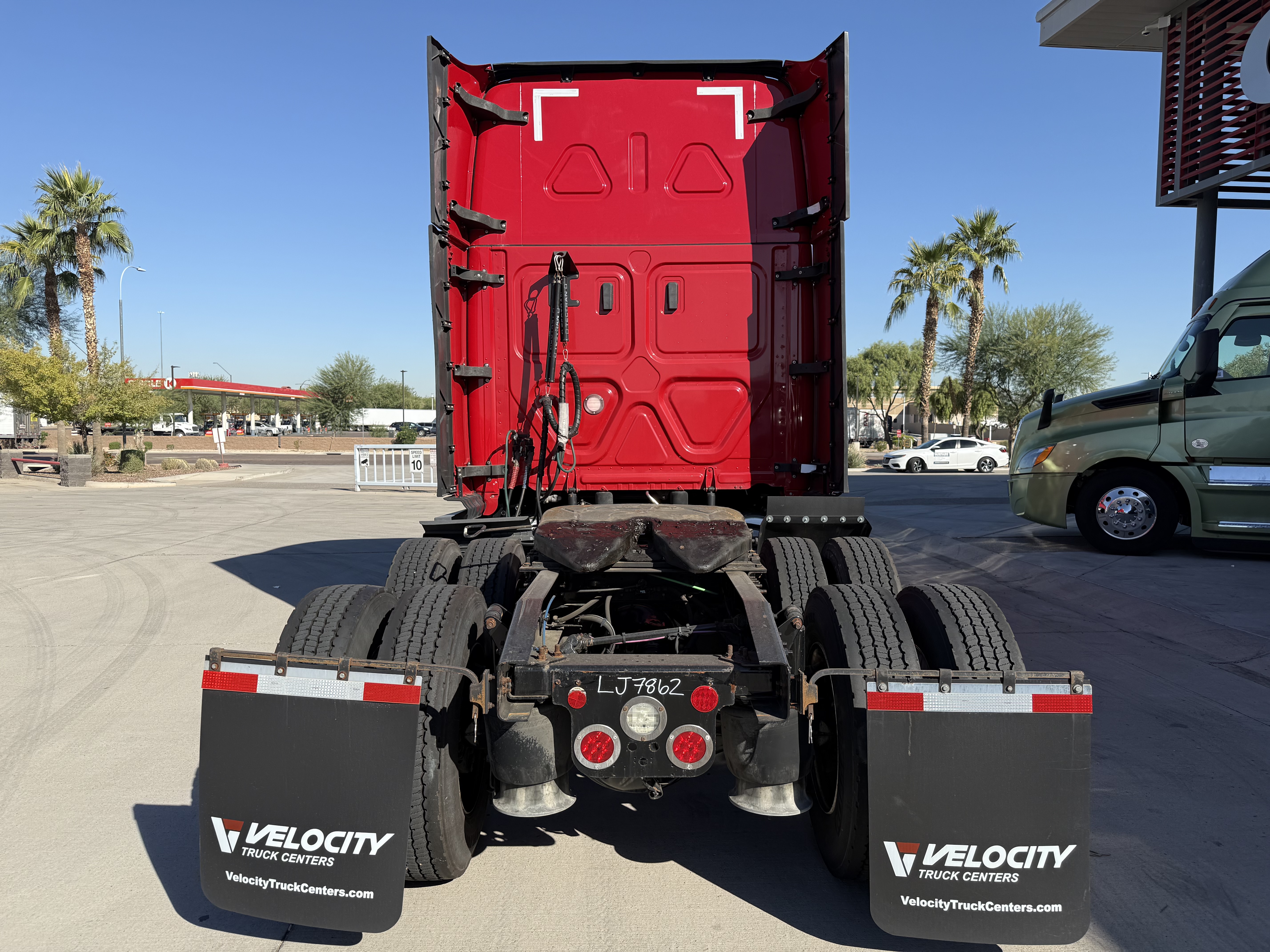 2021 FREIGHTLINER CASCADIA 126SLP - image 5