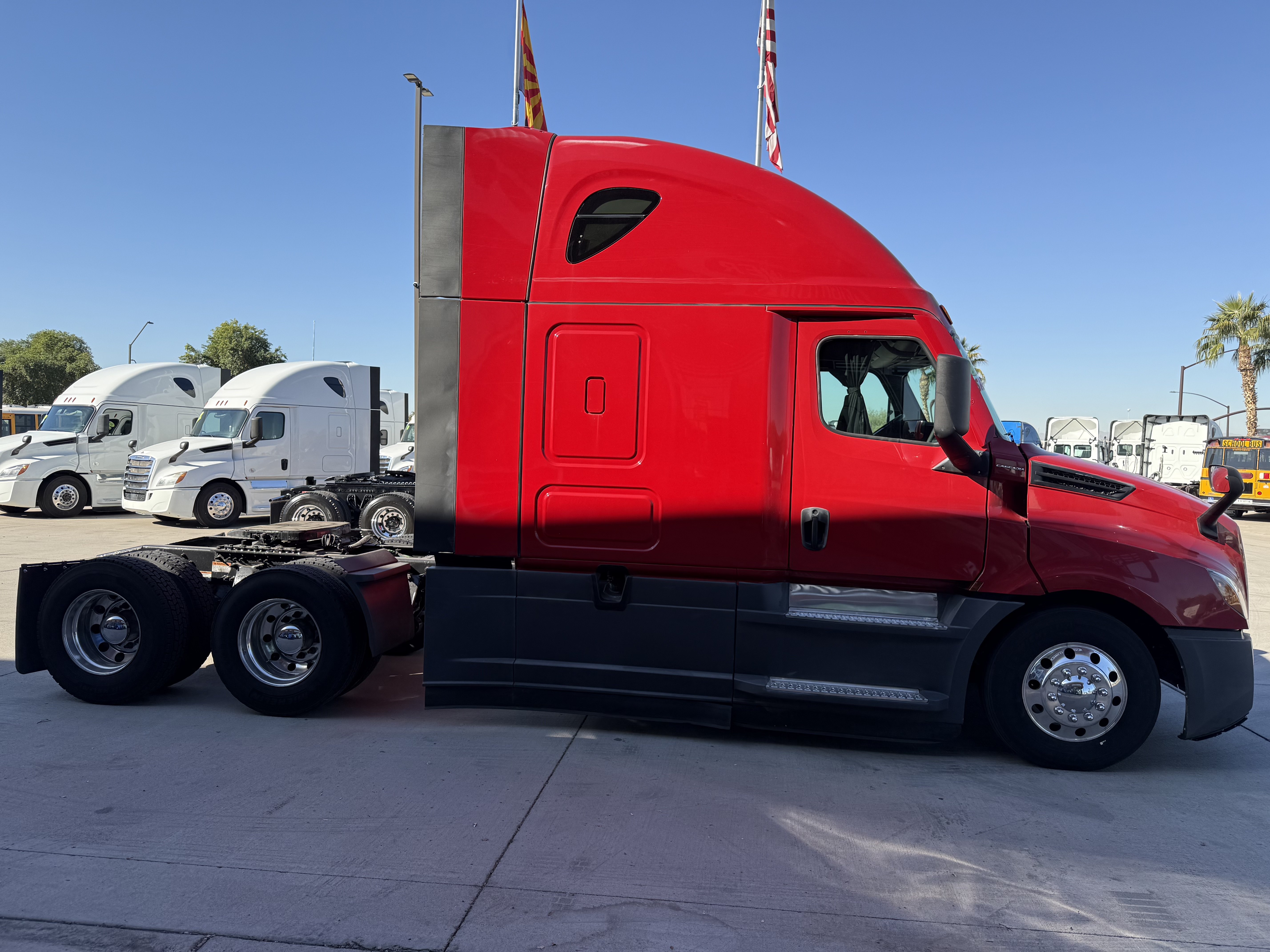 2021 FREIGHTLINER CASCADIA 126SLP - image 7