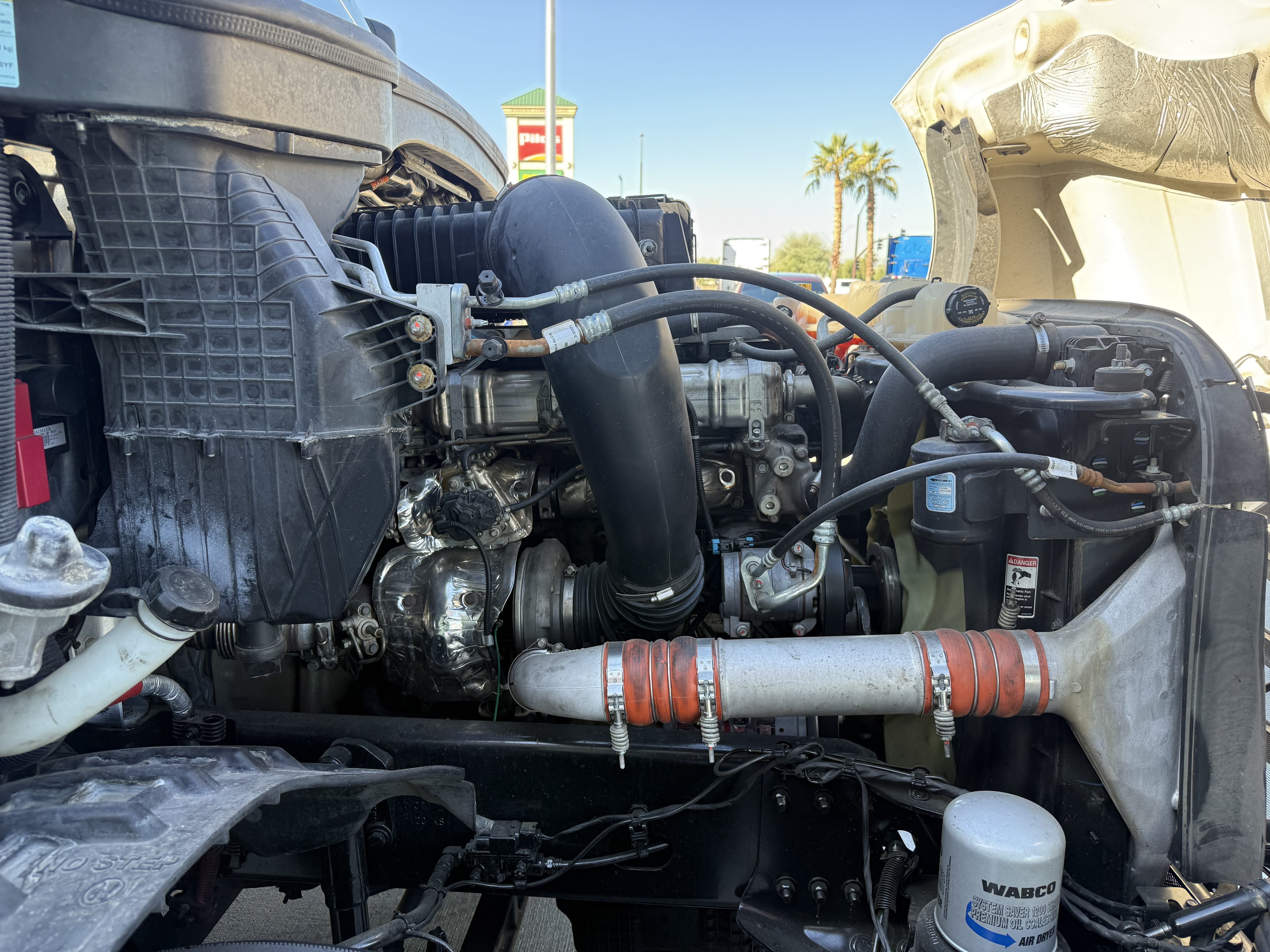 2022 FREIGHTLINER CASCADIA 126SLP - image 9