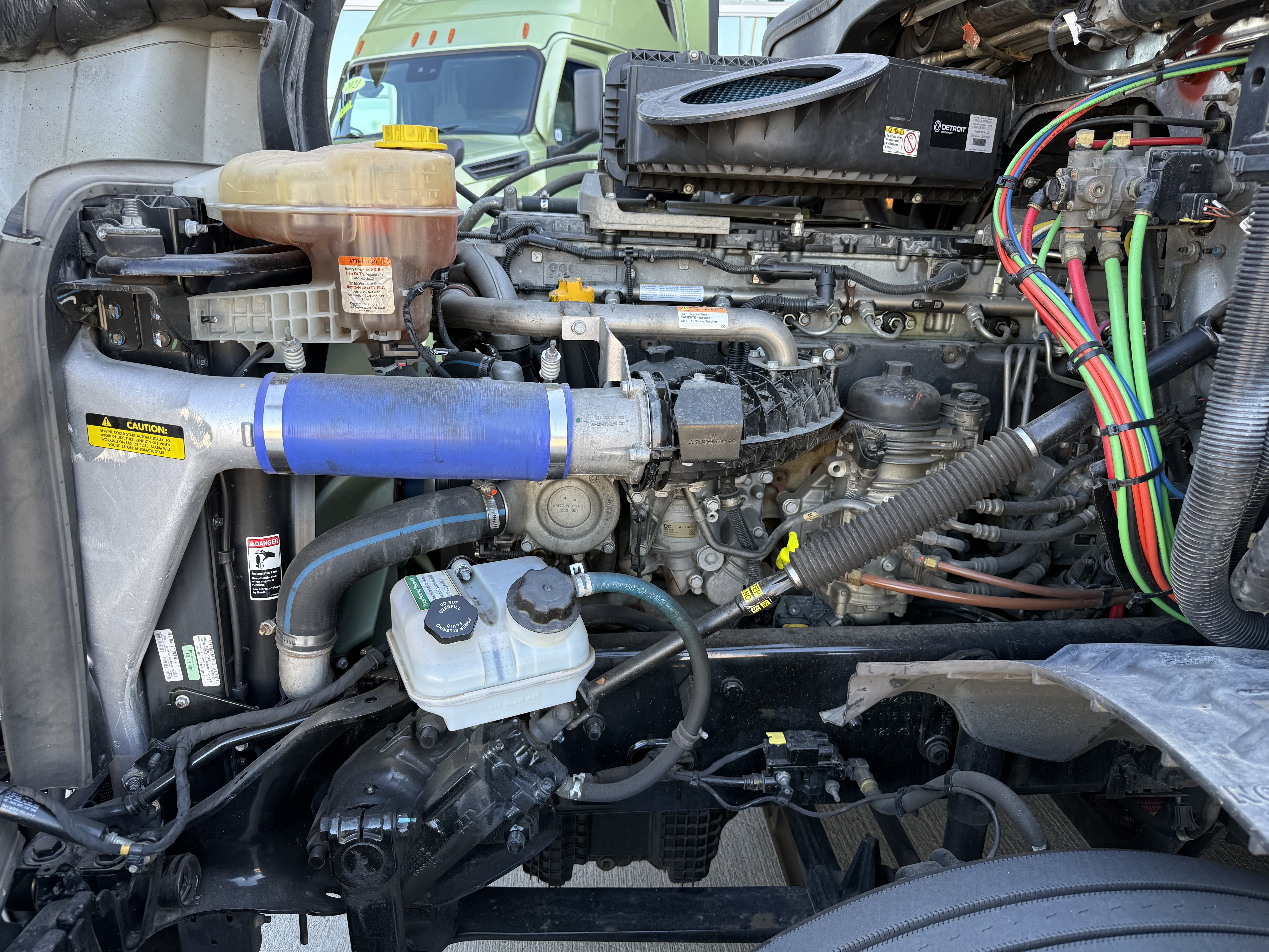 2021 FREIGHTLINER CASCADIA 126SLP - image 10