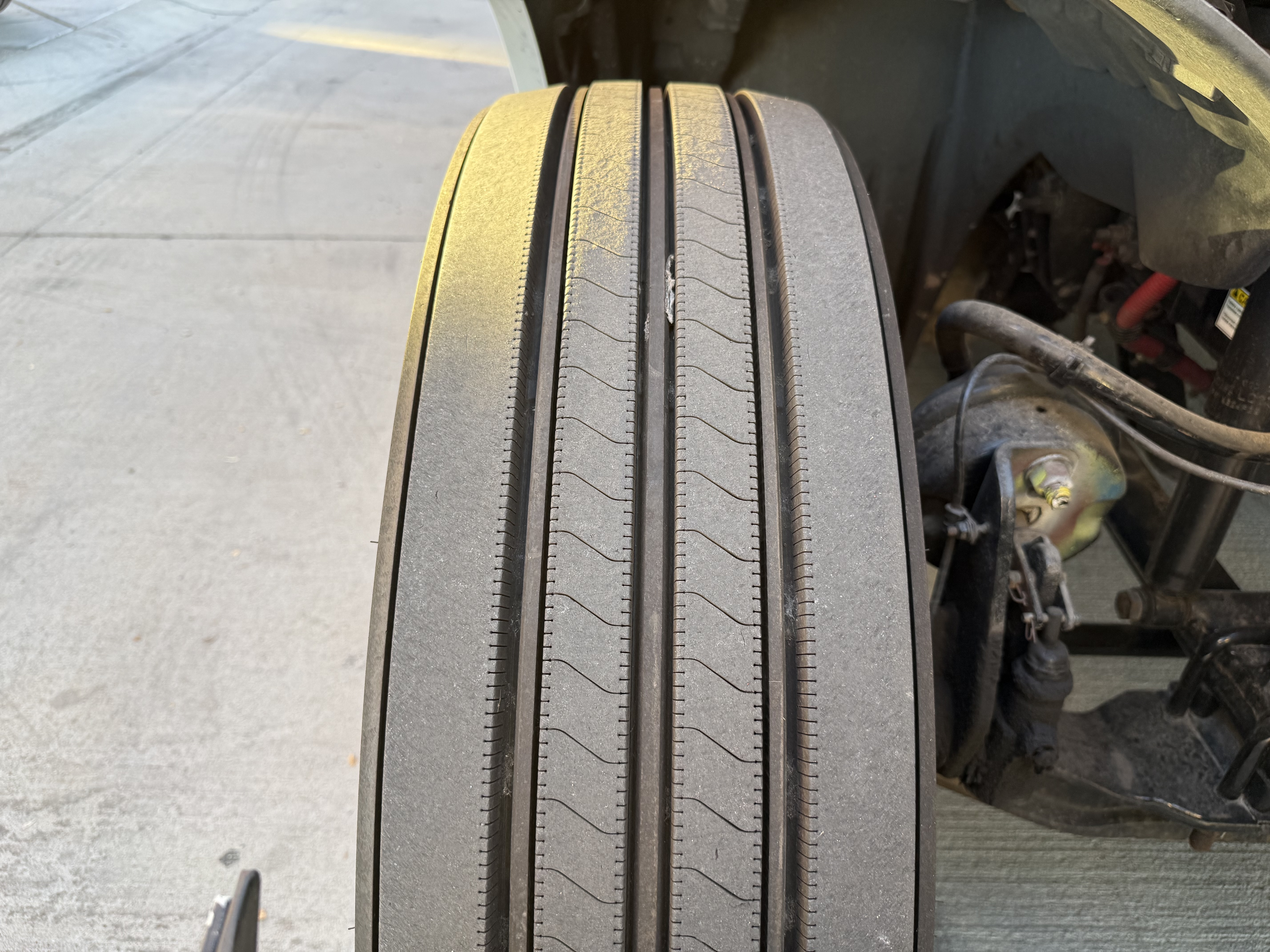 2020 FREIGHTLINER CASCADIA 126SLP - image 12