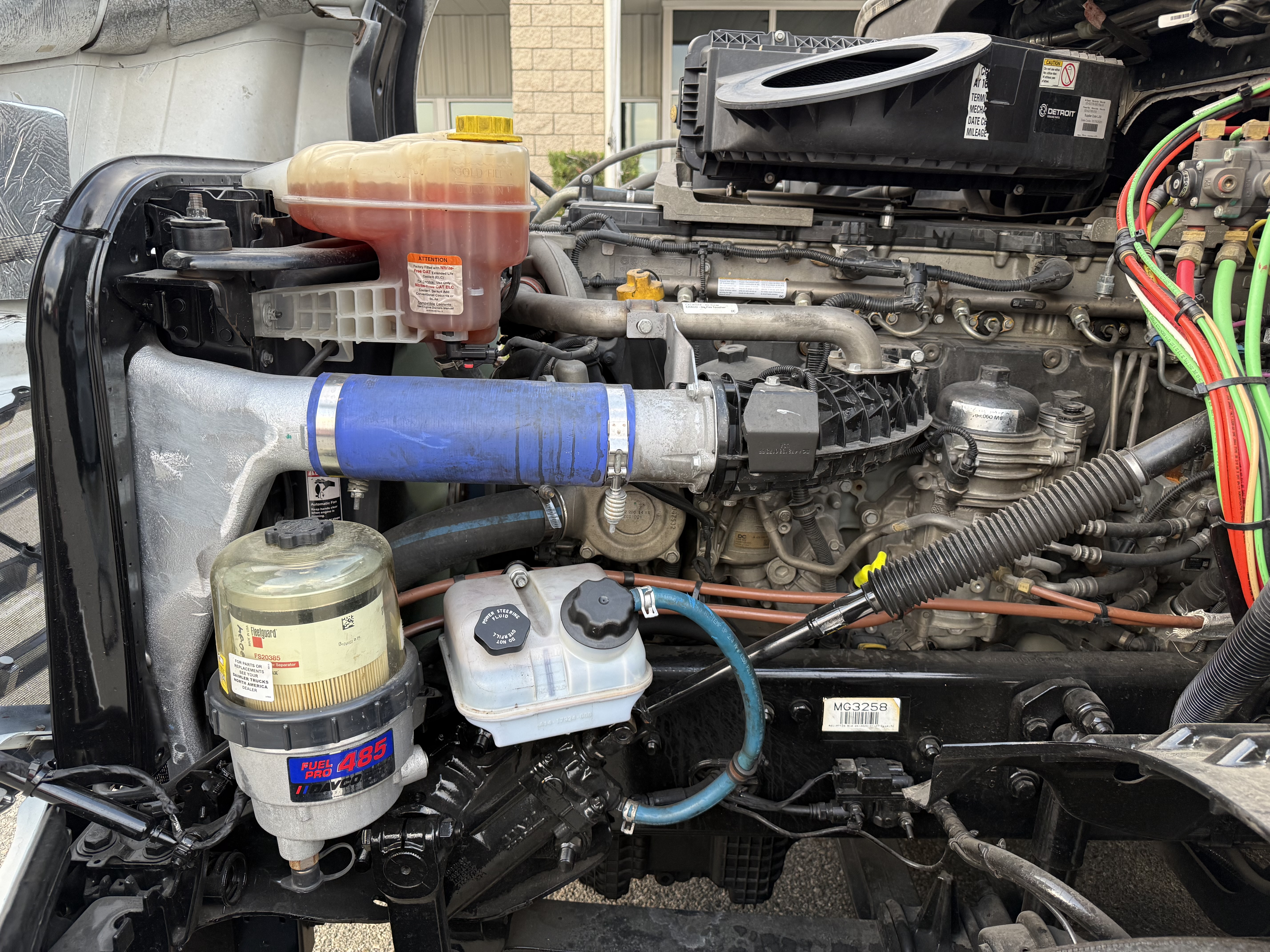 2021 FREIGHTLINER CASCADIA 126SLP - image 10