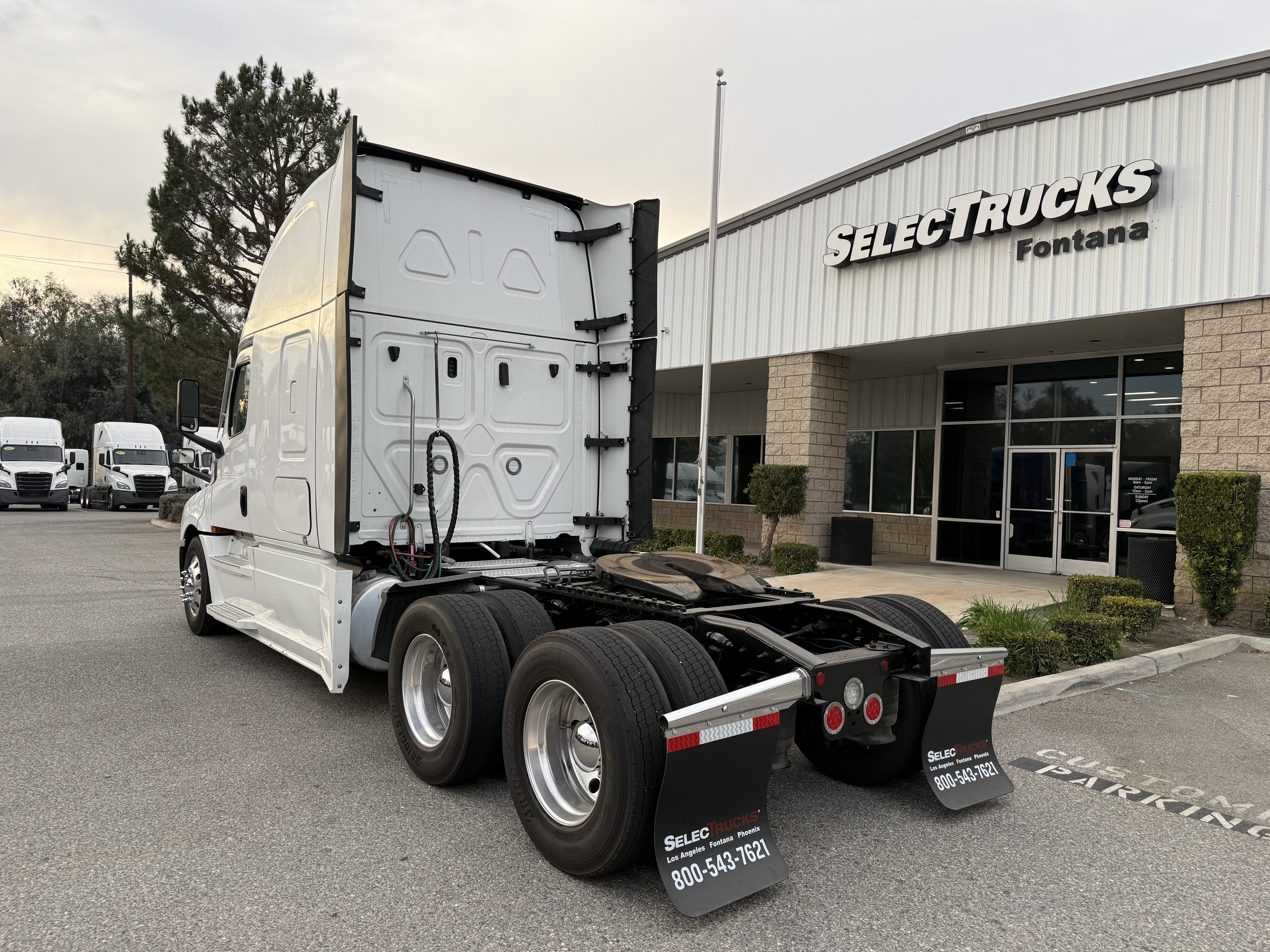 2024 FREIGHTLINER CASCADIA 126SLP - image 4