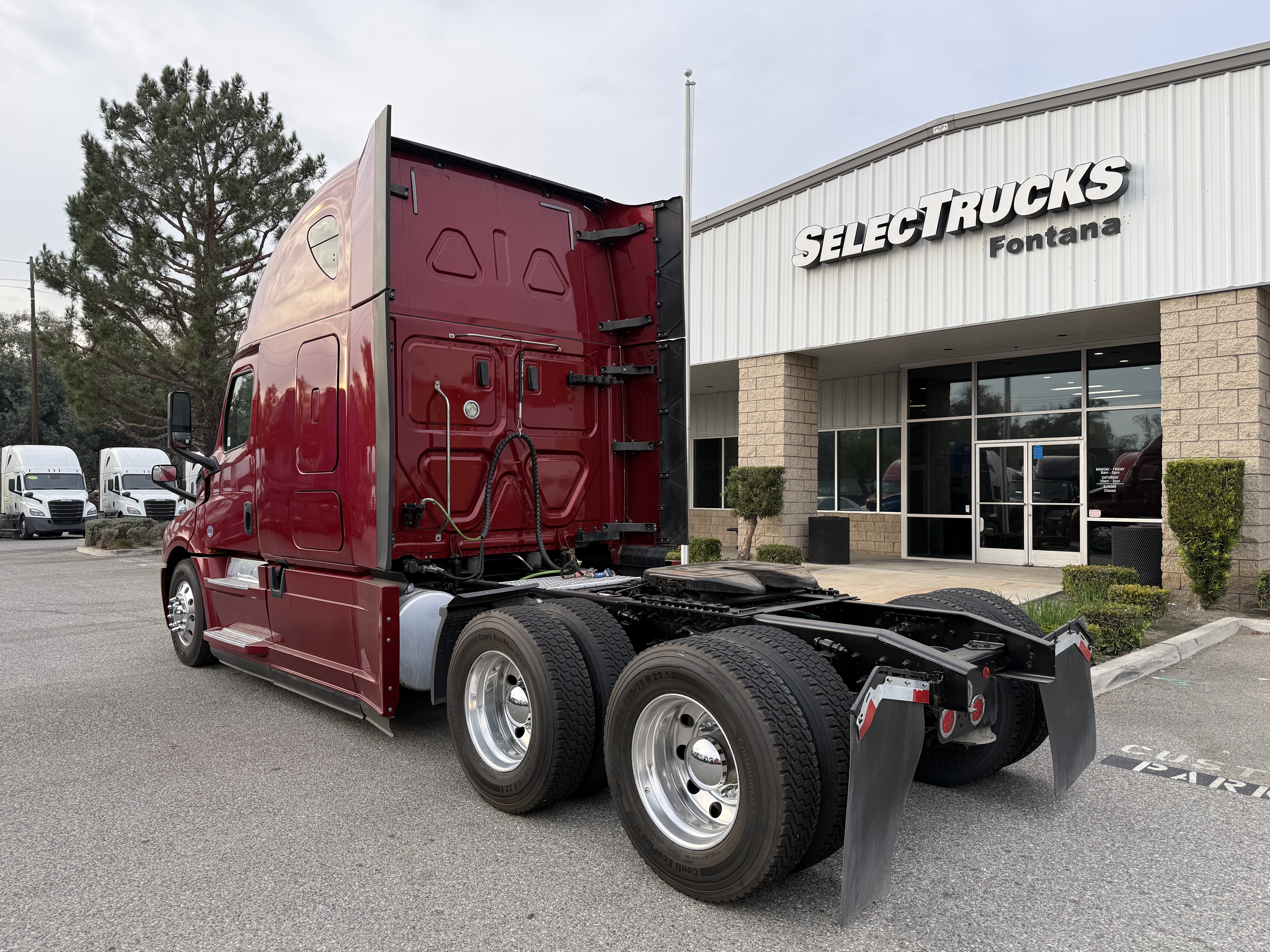2020 FREIGHTLINER CASCADIA 126SLP - image 4
