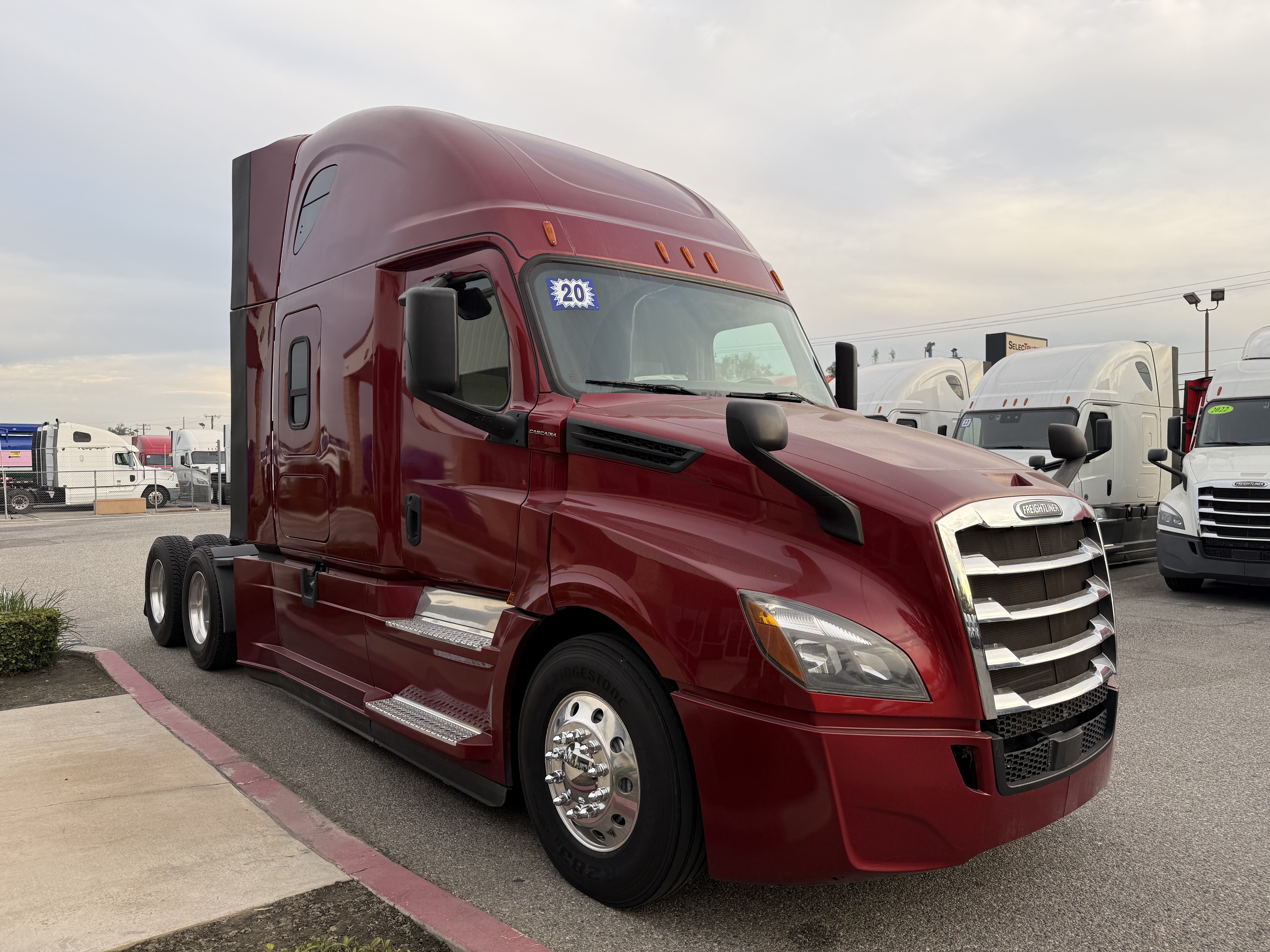 2020 FREIGHTLINER CASCADIA 126SLP - image 8