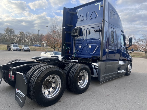 FREIGHTLINER CASCADIA 126SLP 2021