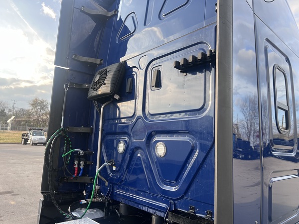 FREIGHTLINER CASCADIA 126SLP 2021