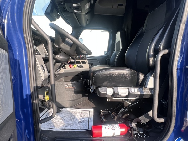 FREIGHTLINER CASCADIA 126SLP 2021