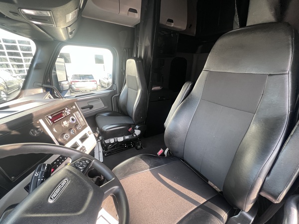 FREIGHTLINER CASCADIA 126SLP 2021