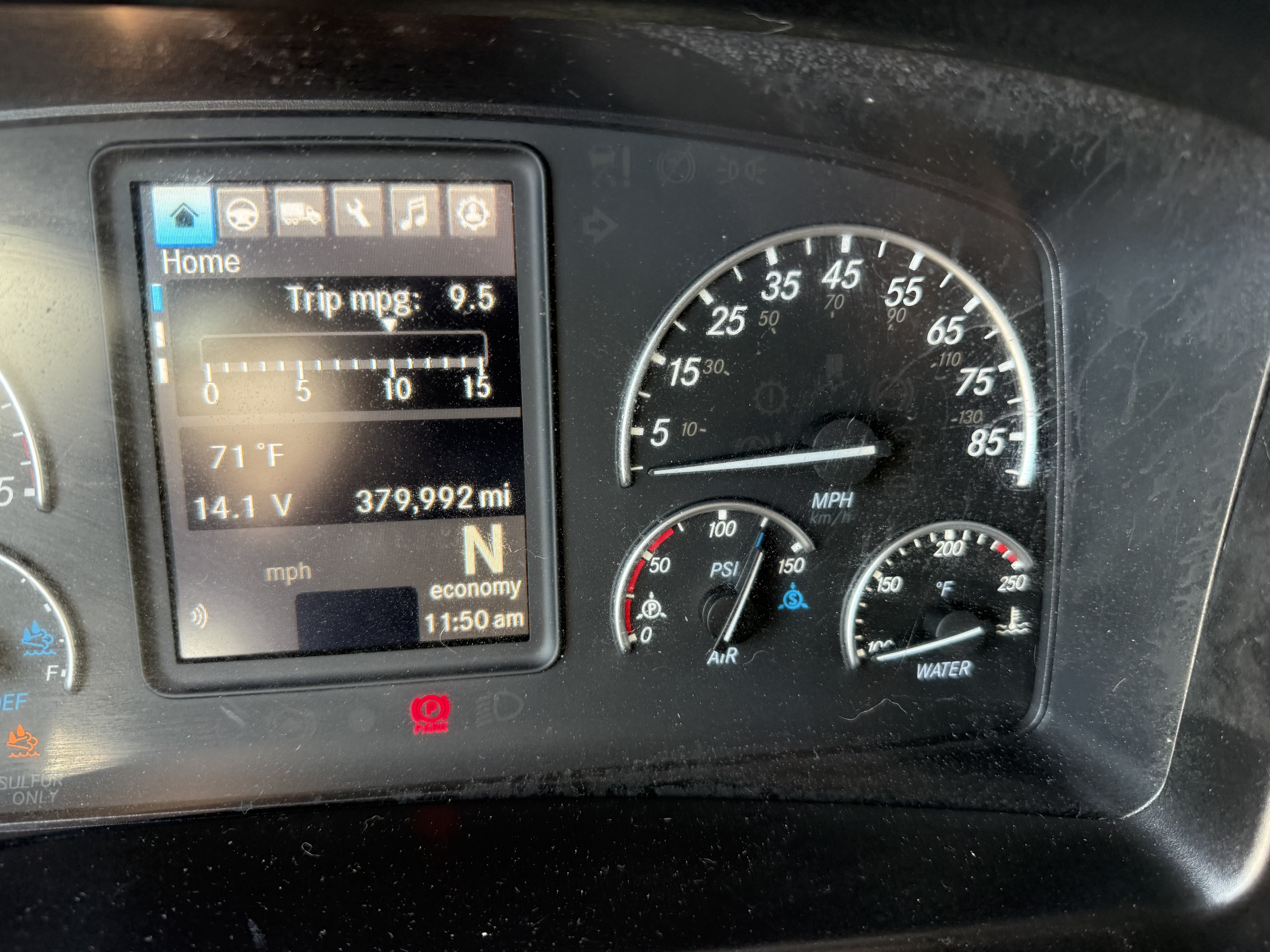 2023 FREIGHTLINER CASCADIA 126SLP - image 13