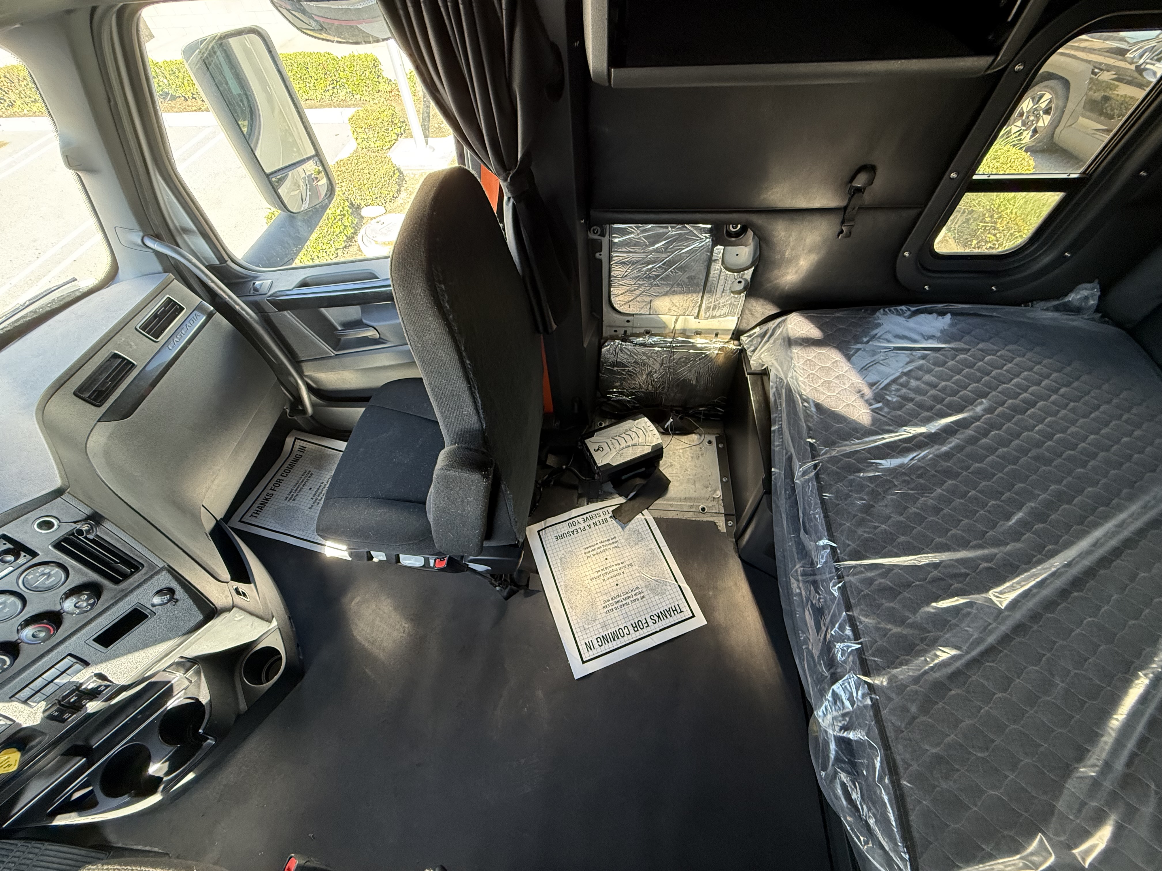 2023 FREIGHTLINER CASCADIA 126SLP - image 16