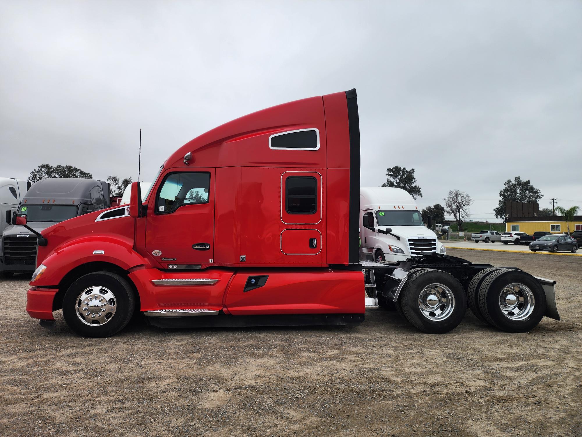 2021 KENWORTH T680 - image 3