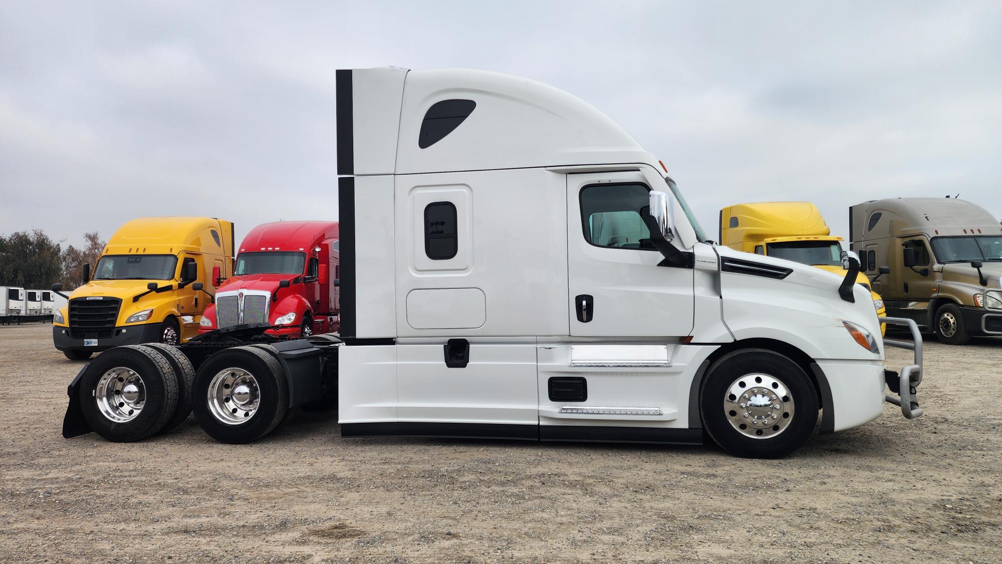 2022 FREIGHTLINER CASCADIA 126SLP - image 7
