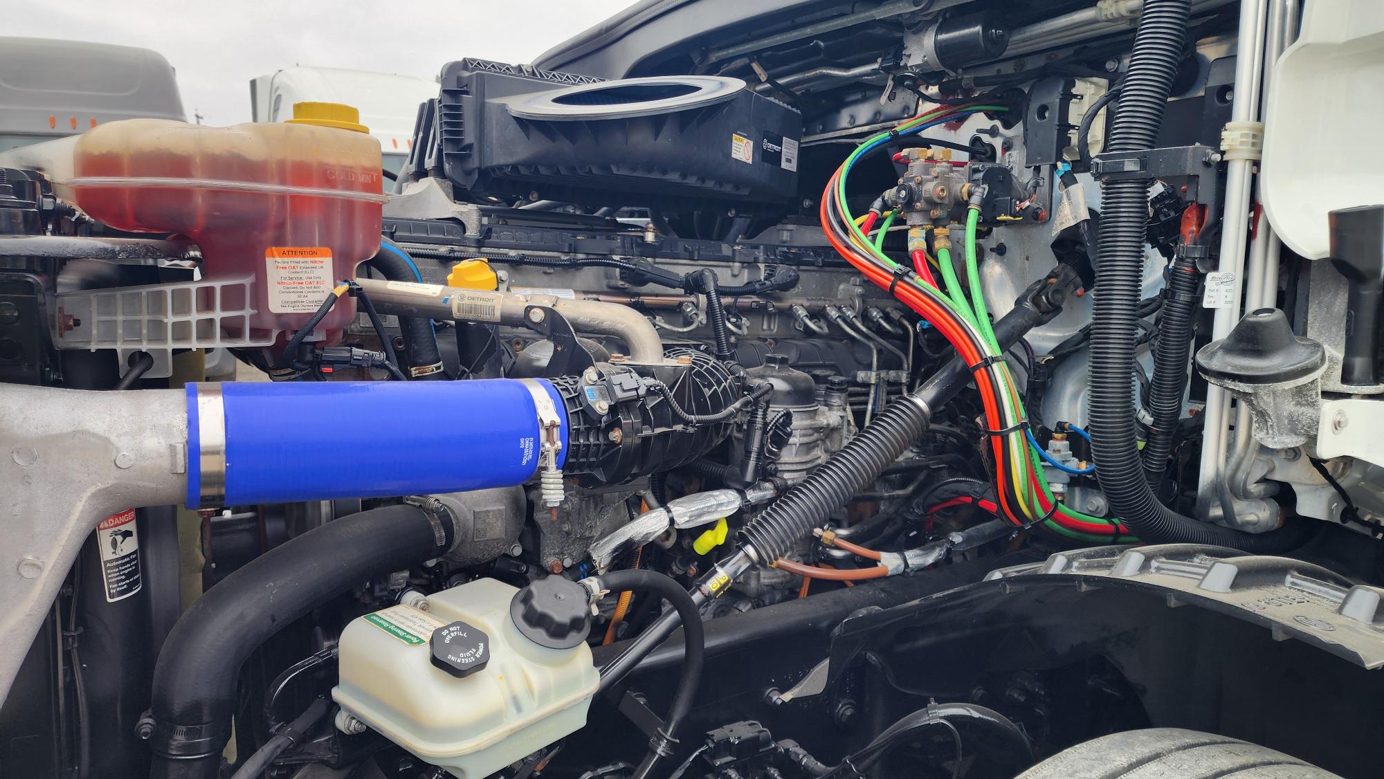 2022 FREIGHTLINER CASCADIA 126SLP - image 10