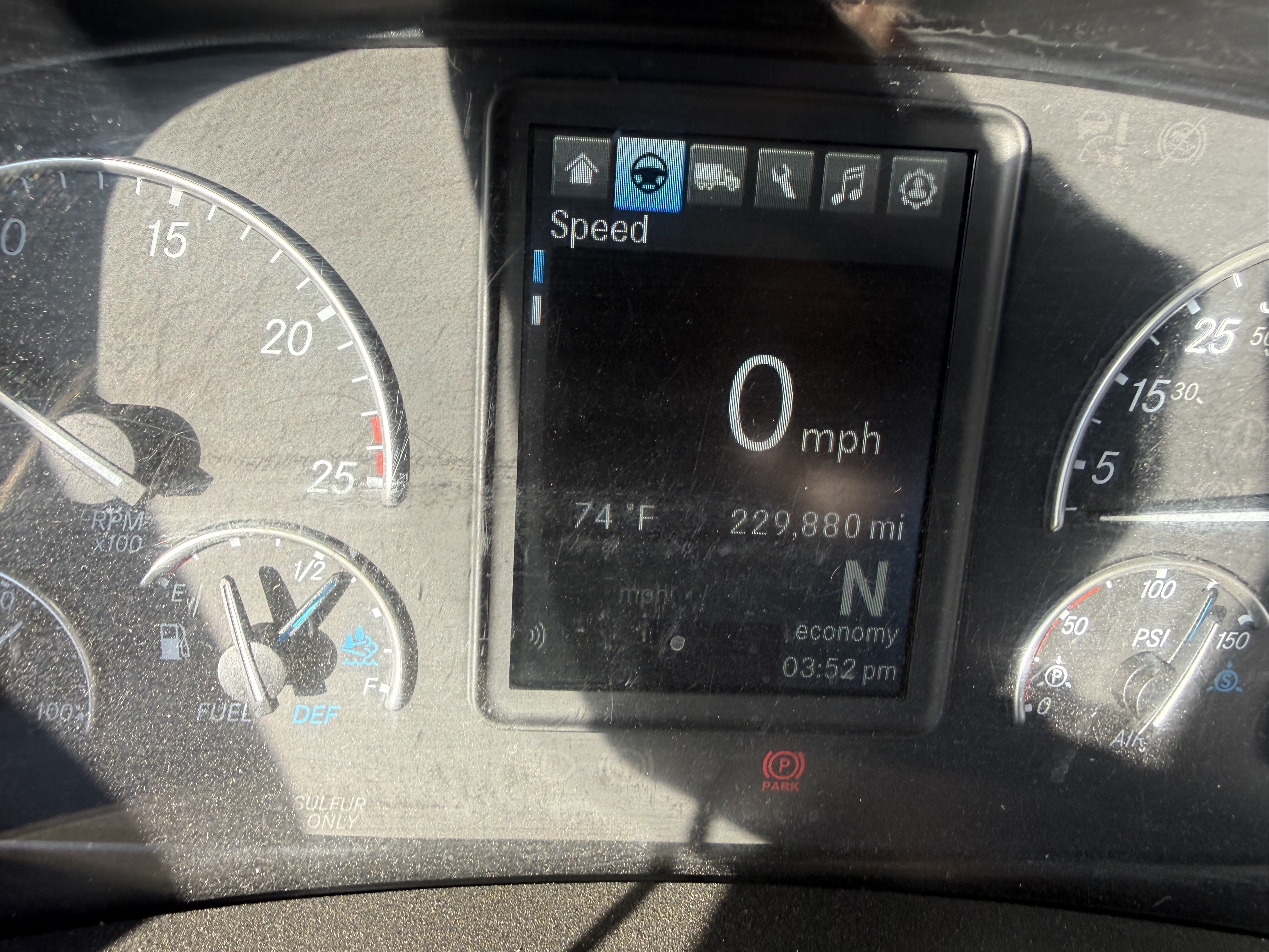 2021 FREIGHTLINER CASCADIA 126DC - image 14