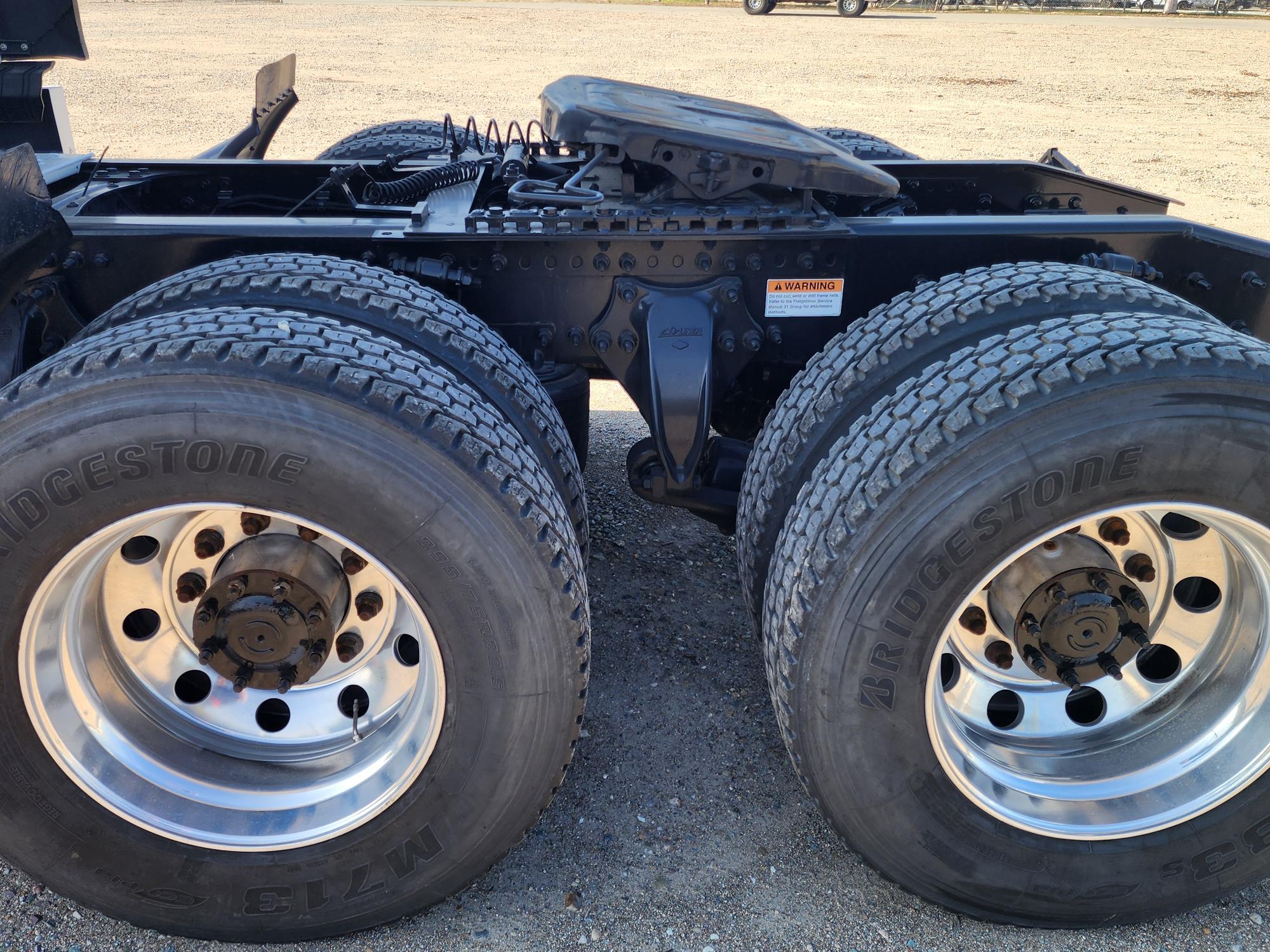 2020 FREIGHTLINER CASCADIA 126SLP - image 15