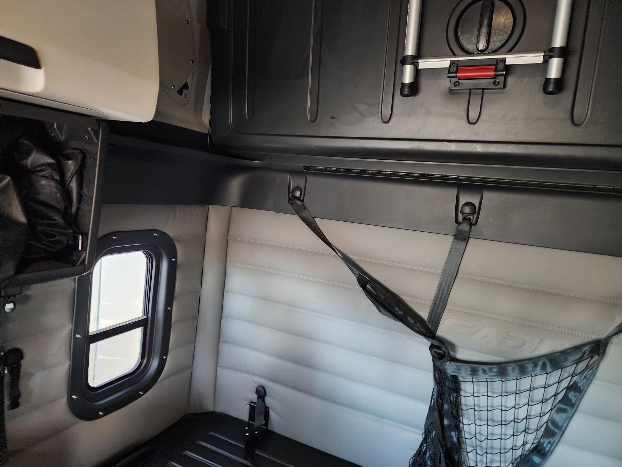 2021 FREIGHTLINER CASCADIA 126SLP - image 20