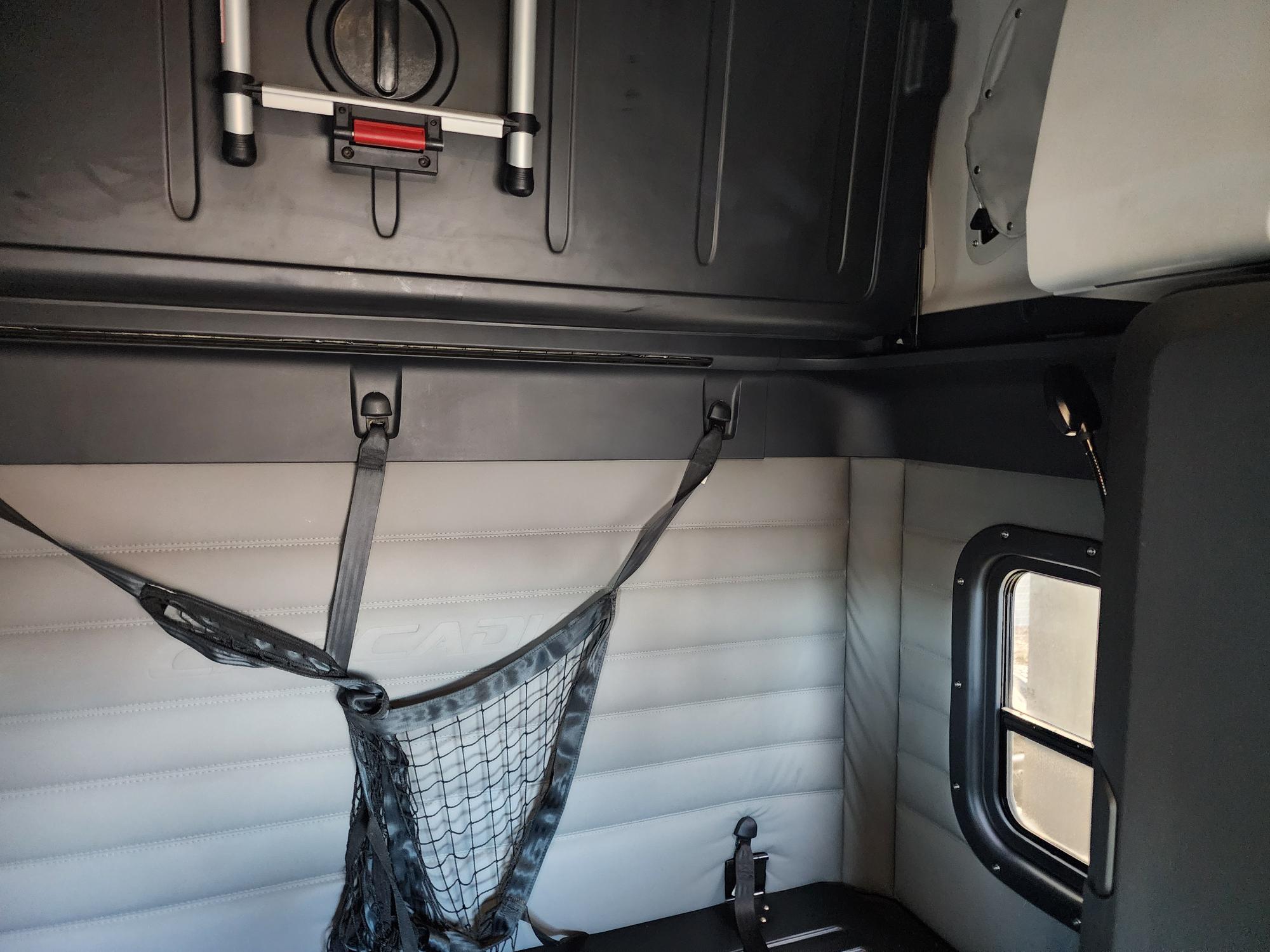 2021 FREIGHTLINER CASCADIA 126SLP - image 21