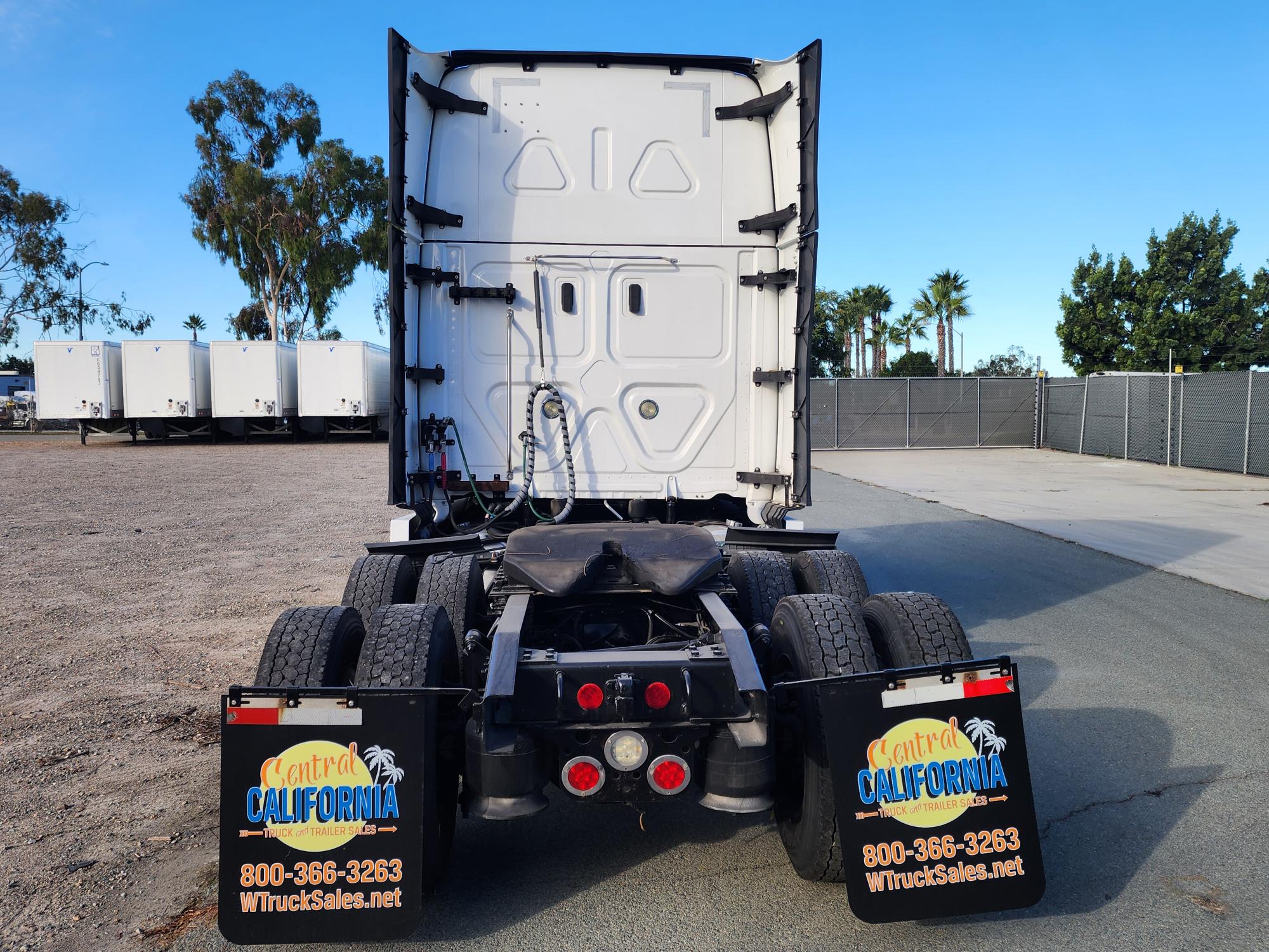 2021 FREIGHTLINER CASCADIA 126SLP - image 5