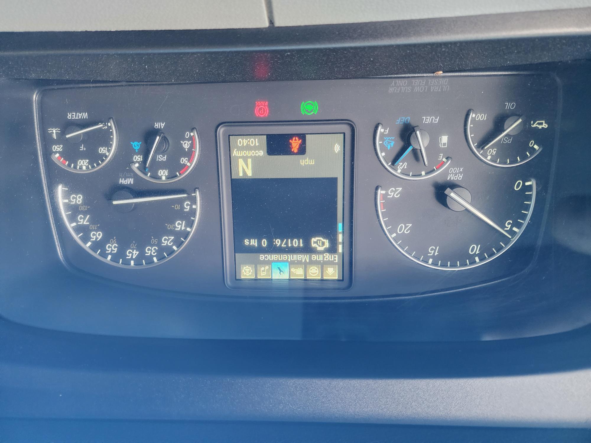 2021 FREIGHTLINER CASCADIA 126SLP - image 15