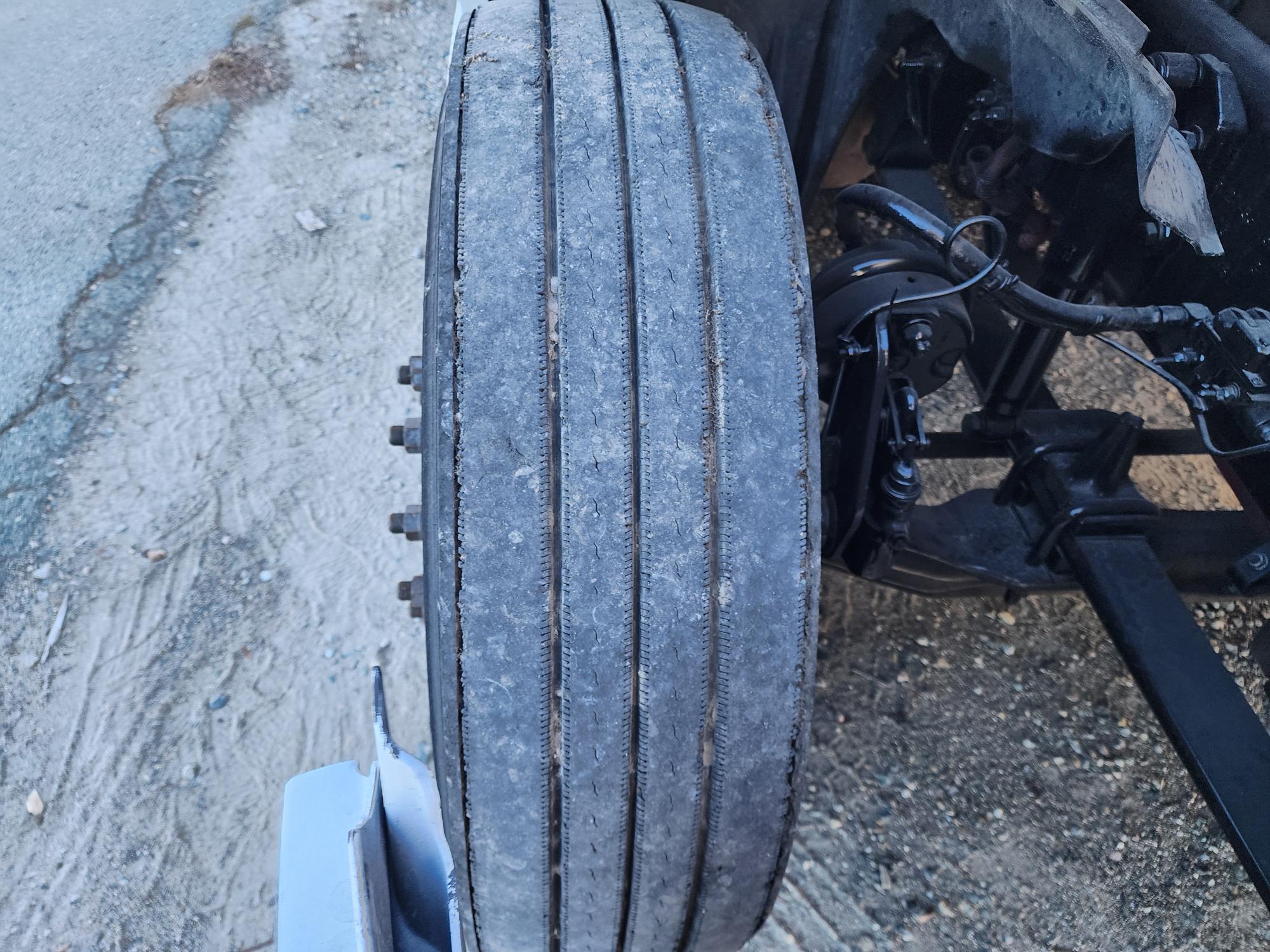 2020 FREIGHTLINER CASCADIA 126SLP - image 10