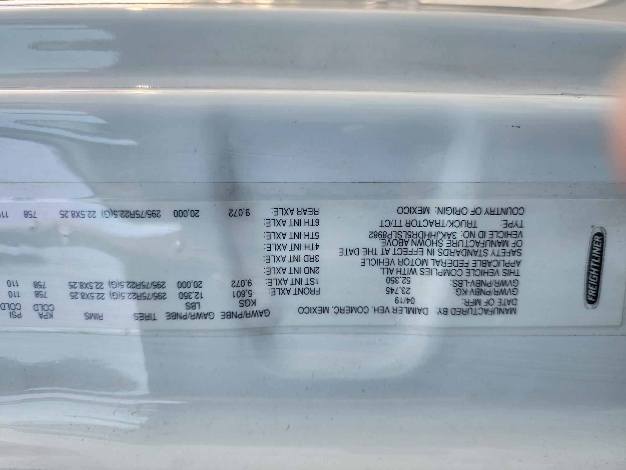 2020 FREIGHTLINER CASCADIA 126SLP - image 22