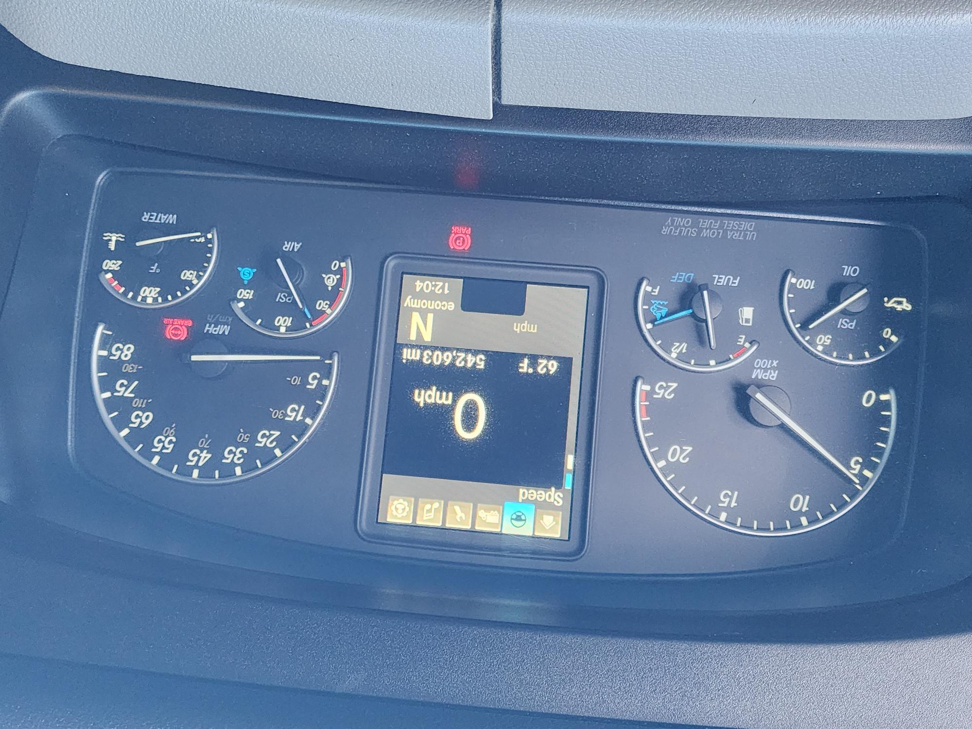 2020 FREIGHTLINER CASCADIA 126SLP - image 16