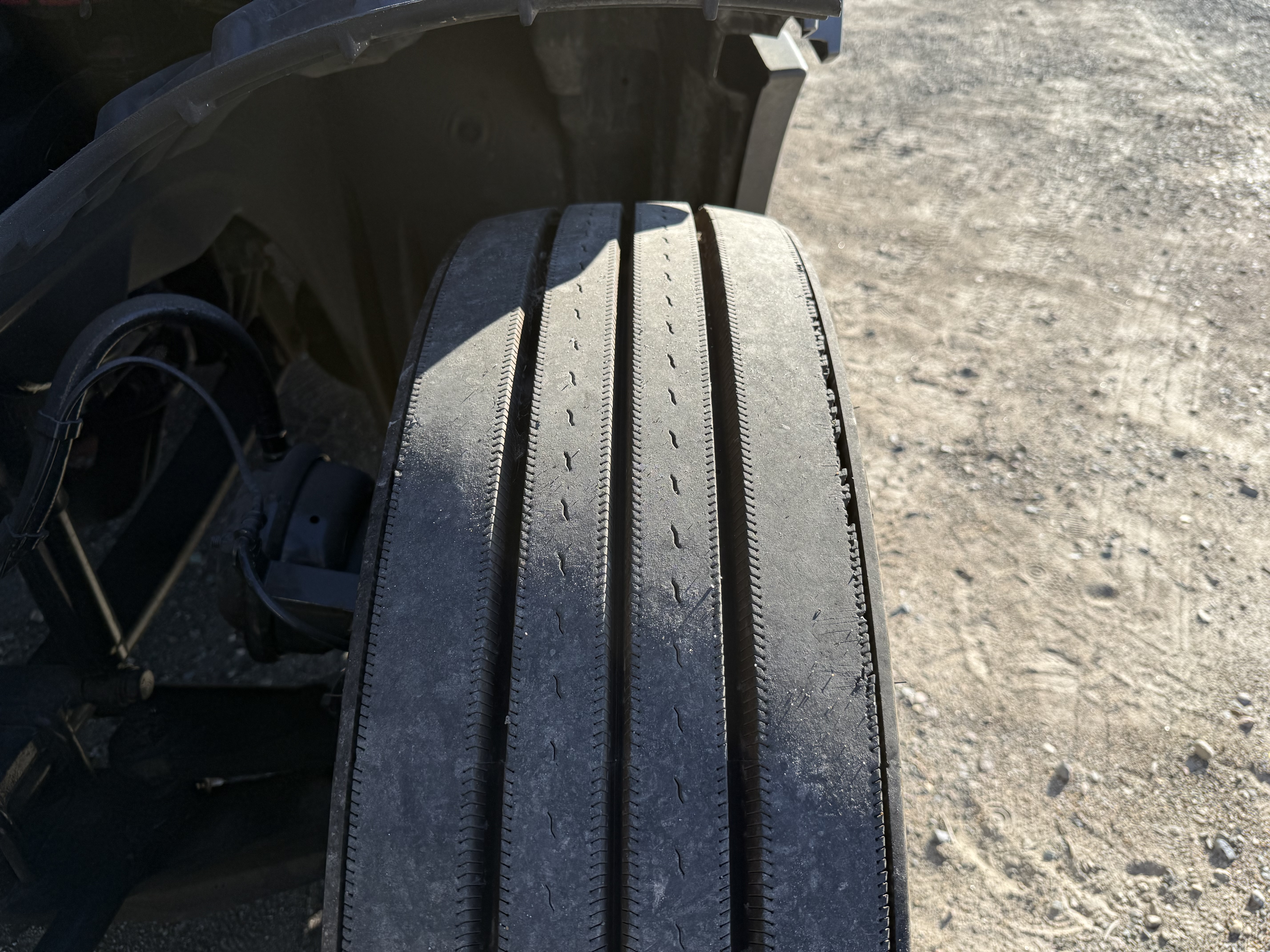 2021 FREIGHTLINER CASCADIA 126SLP - image 12