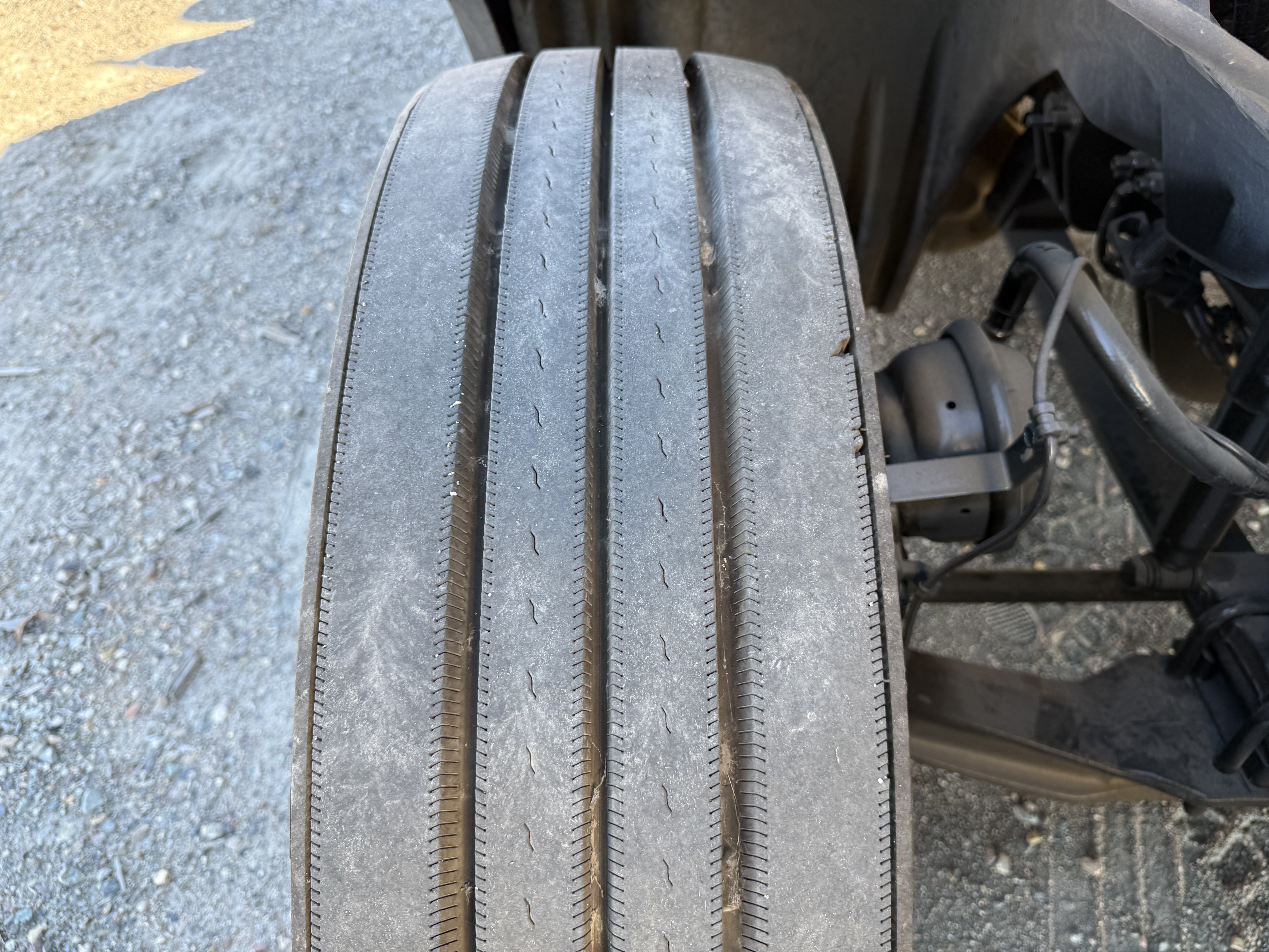 2021 FREIGHTLINER CASCADIA 126SLP - image 13