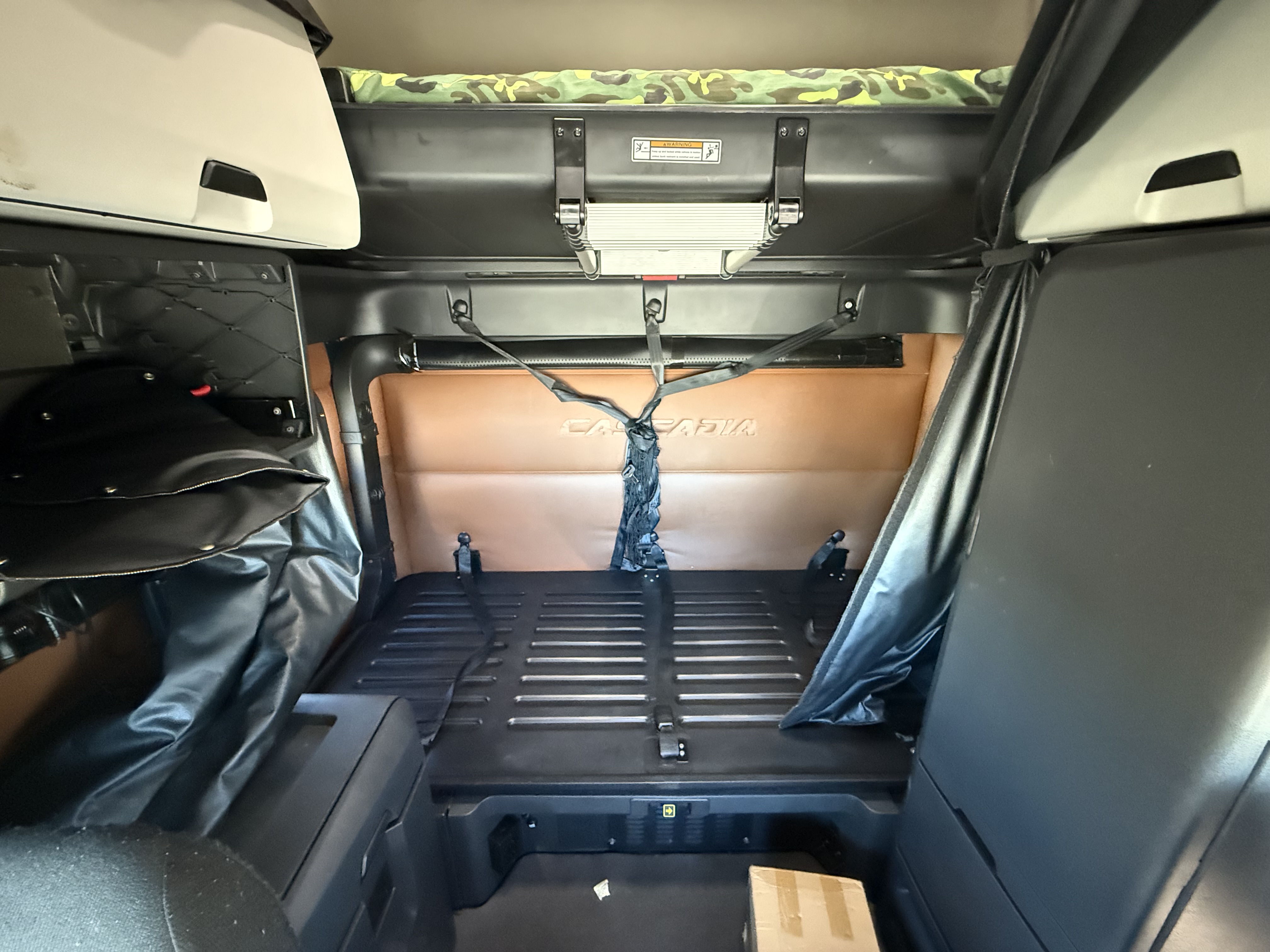 2021 FREIGHTLINER CASCADIA 126SLP - image 16