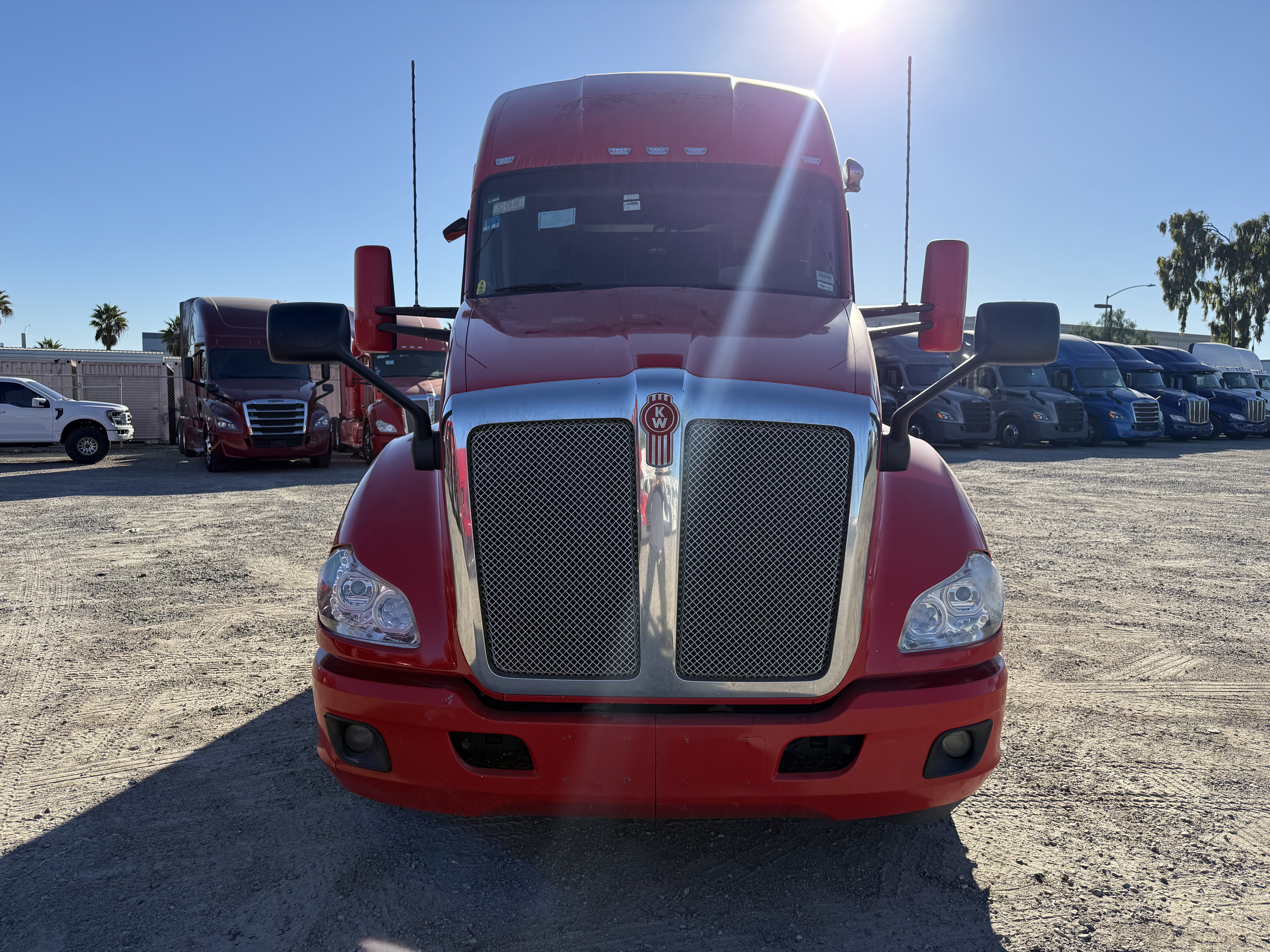 2021 KENWORTH T680 - image 2